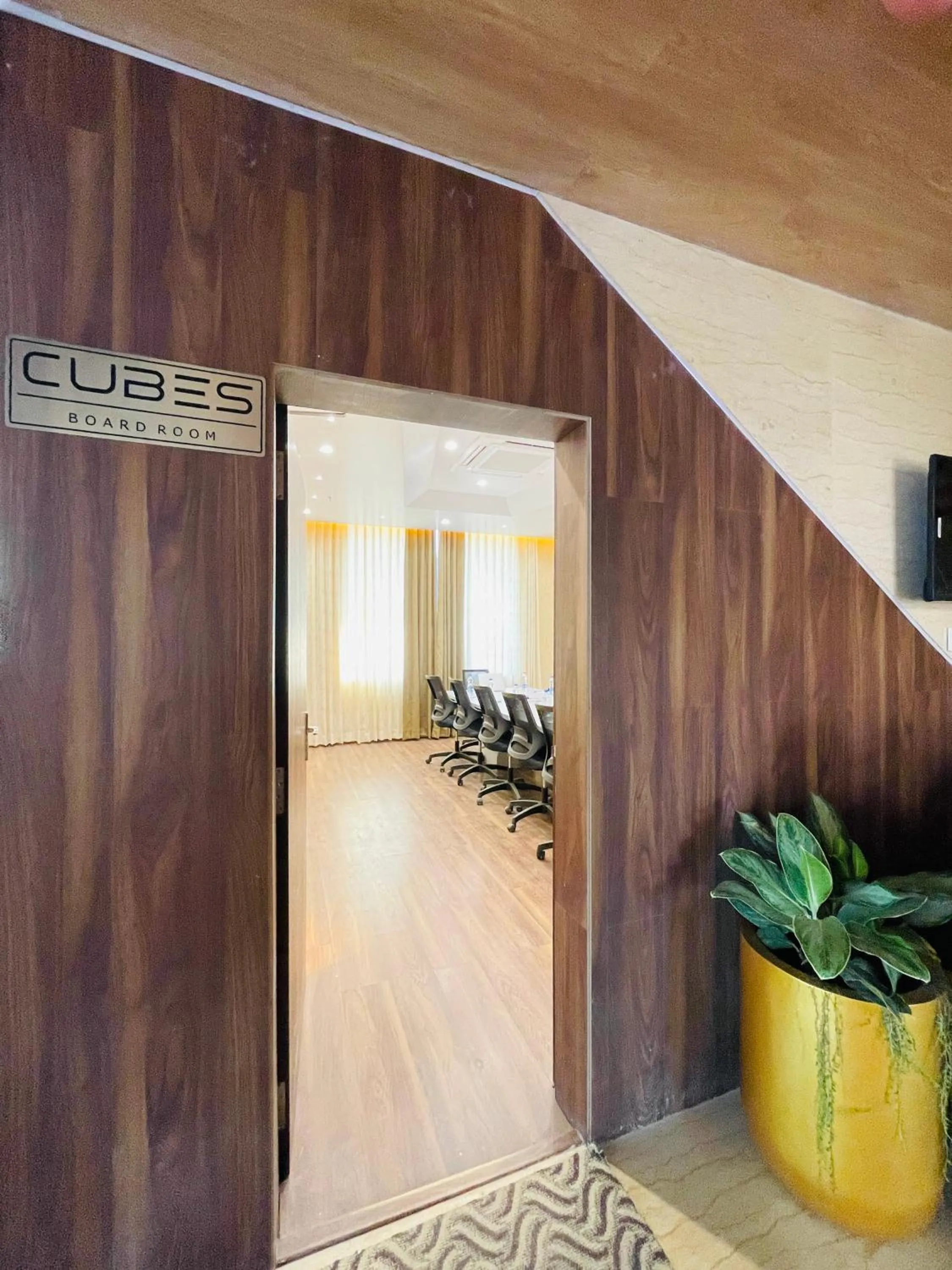 Meeting/conference room in Quality Inn Rockwell Grand, Bangalore