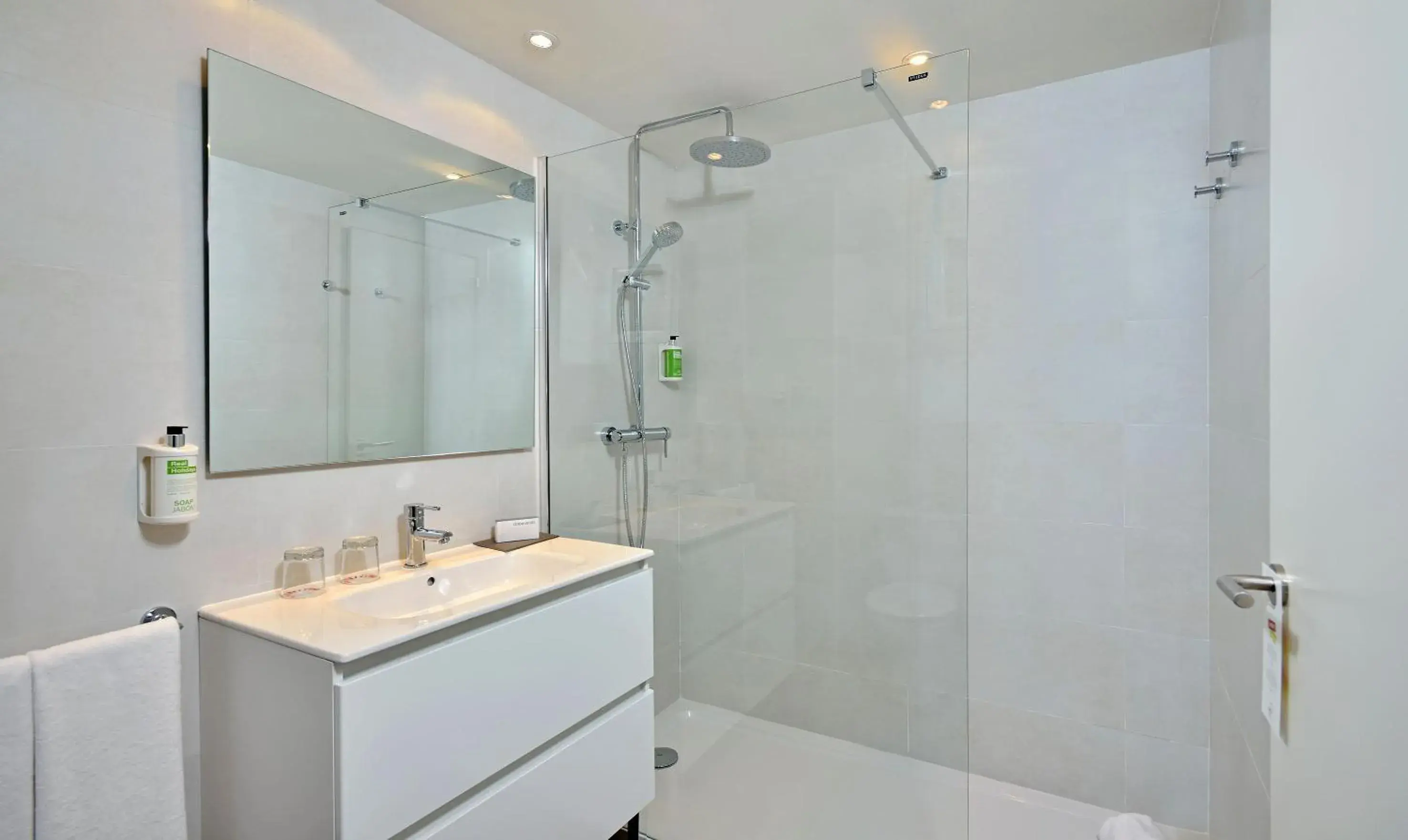 2 Bedroom Family Room in Sol Falcó Menorca 2 Bedroom Family Room in Sol Falcó Menorca