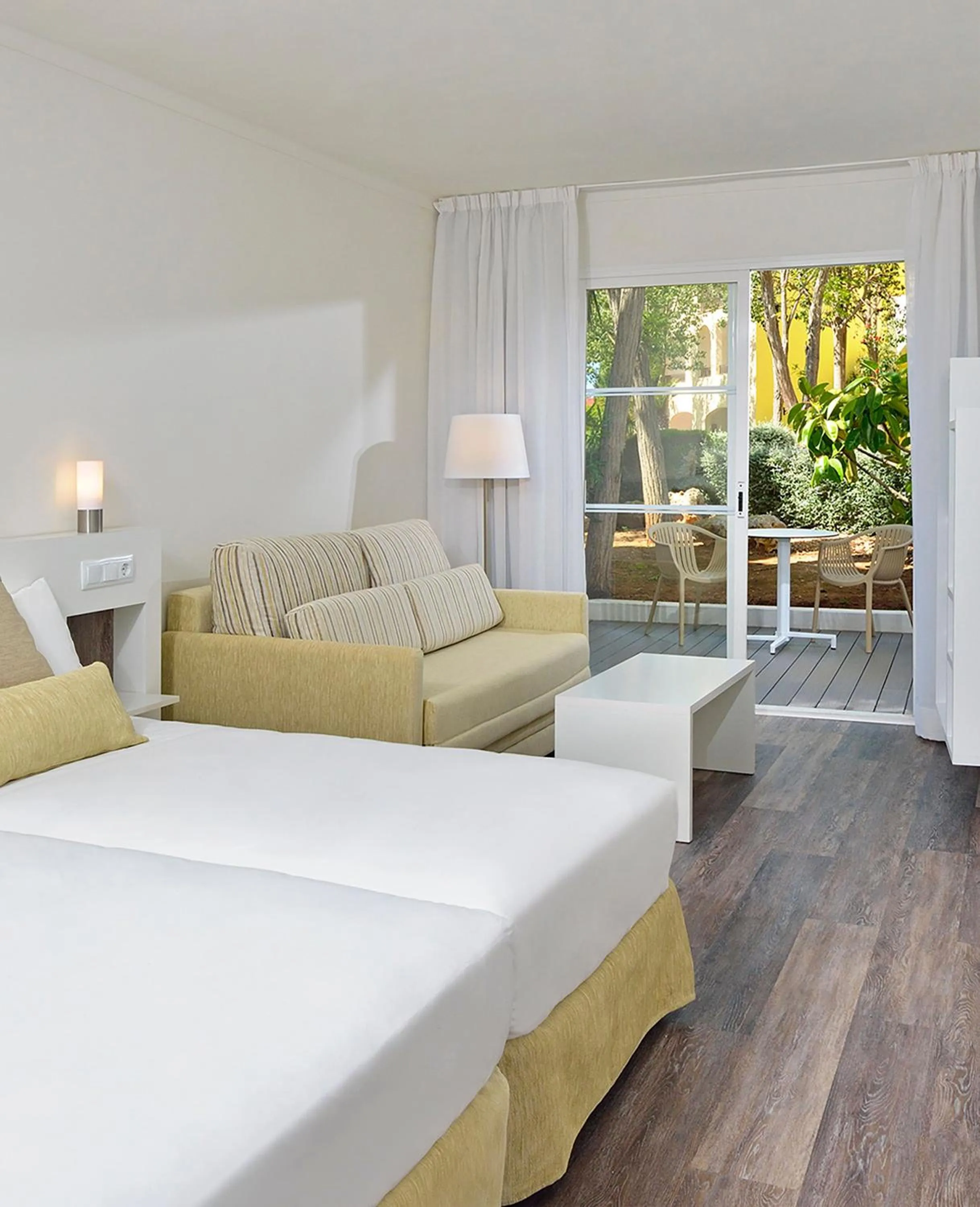 Property building, Bed in SOL Falcó Menorca