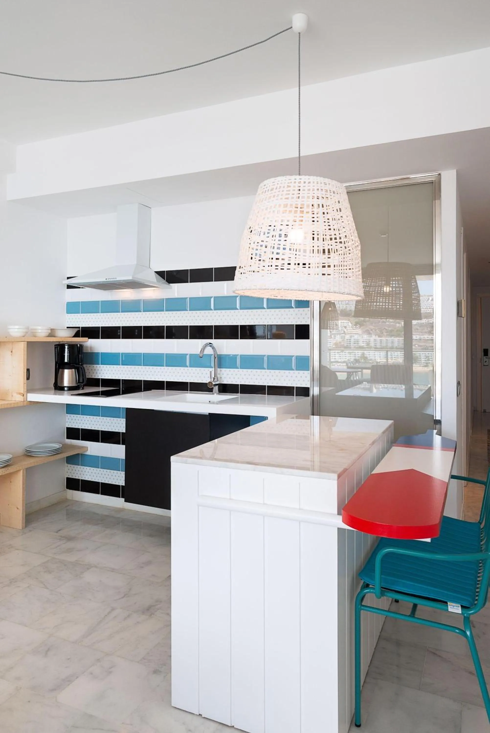 Coffee/tea facilities in Marina Suites Gran Canaria