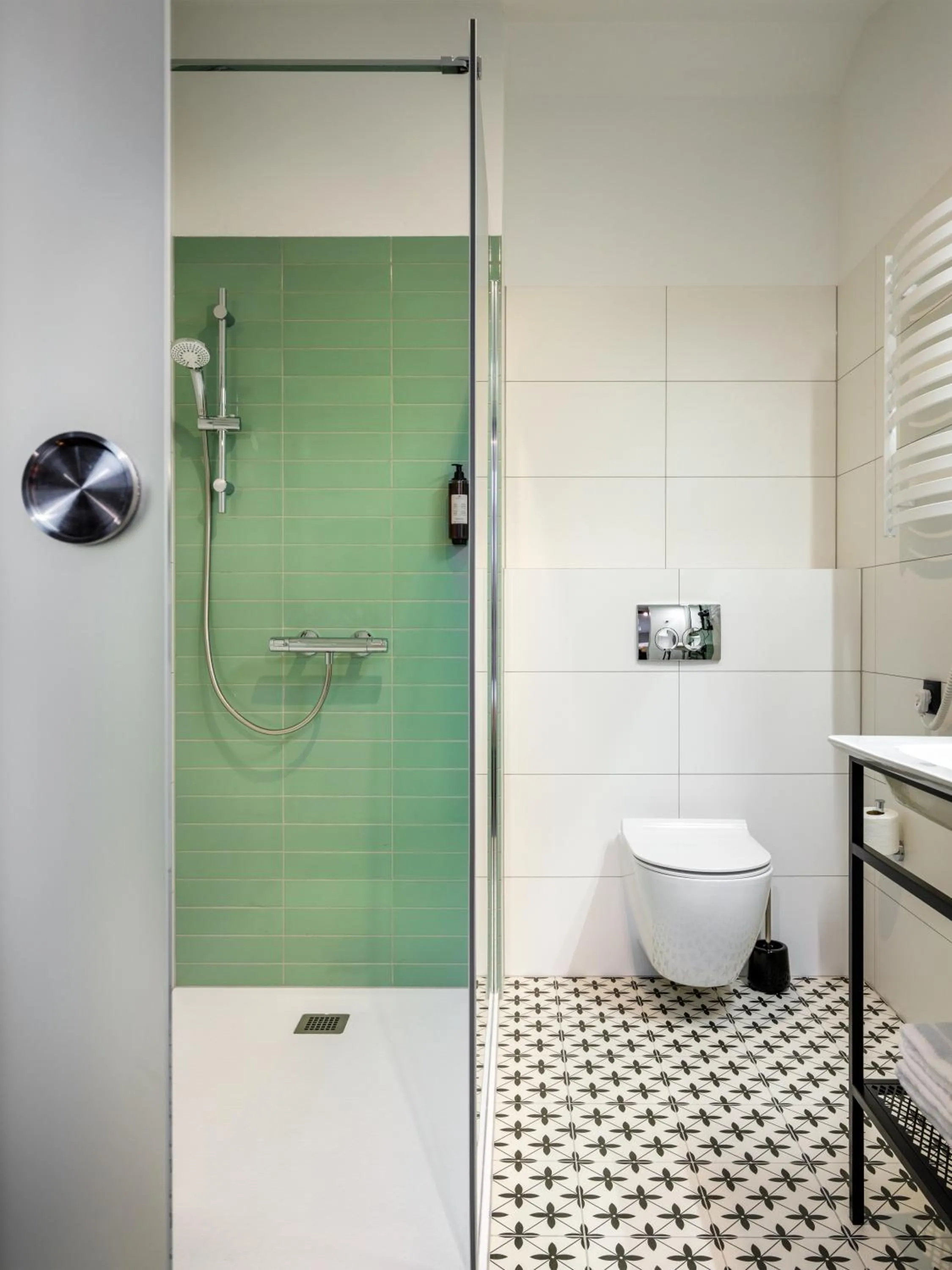 Shower in Old Market Residence