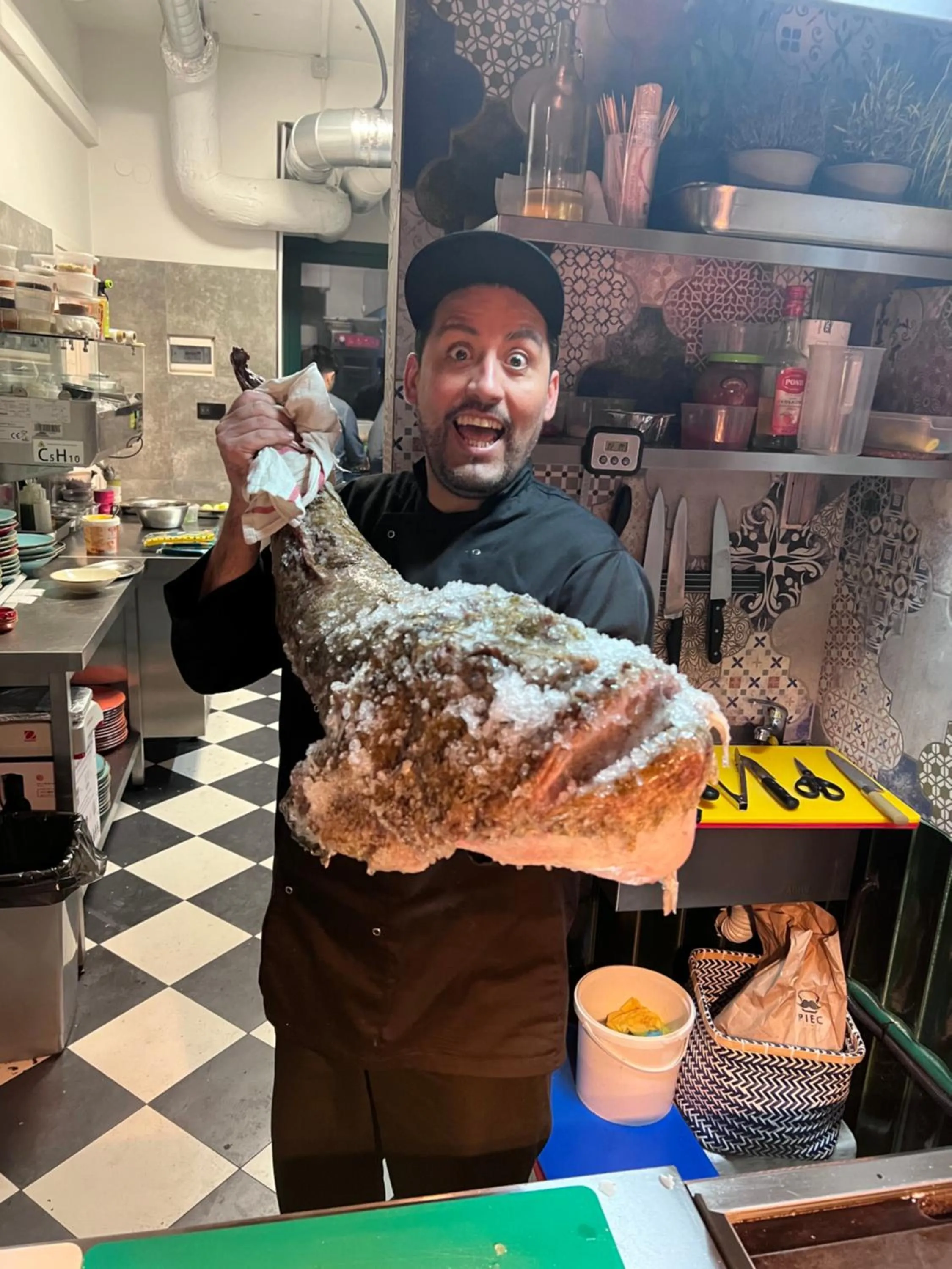 Restaurant/places to eat in Old Market Residence