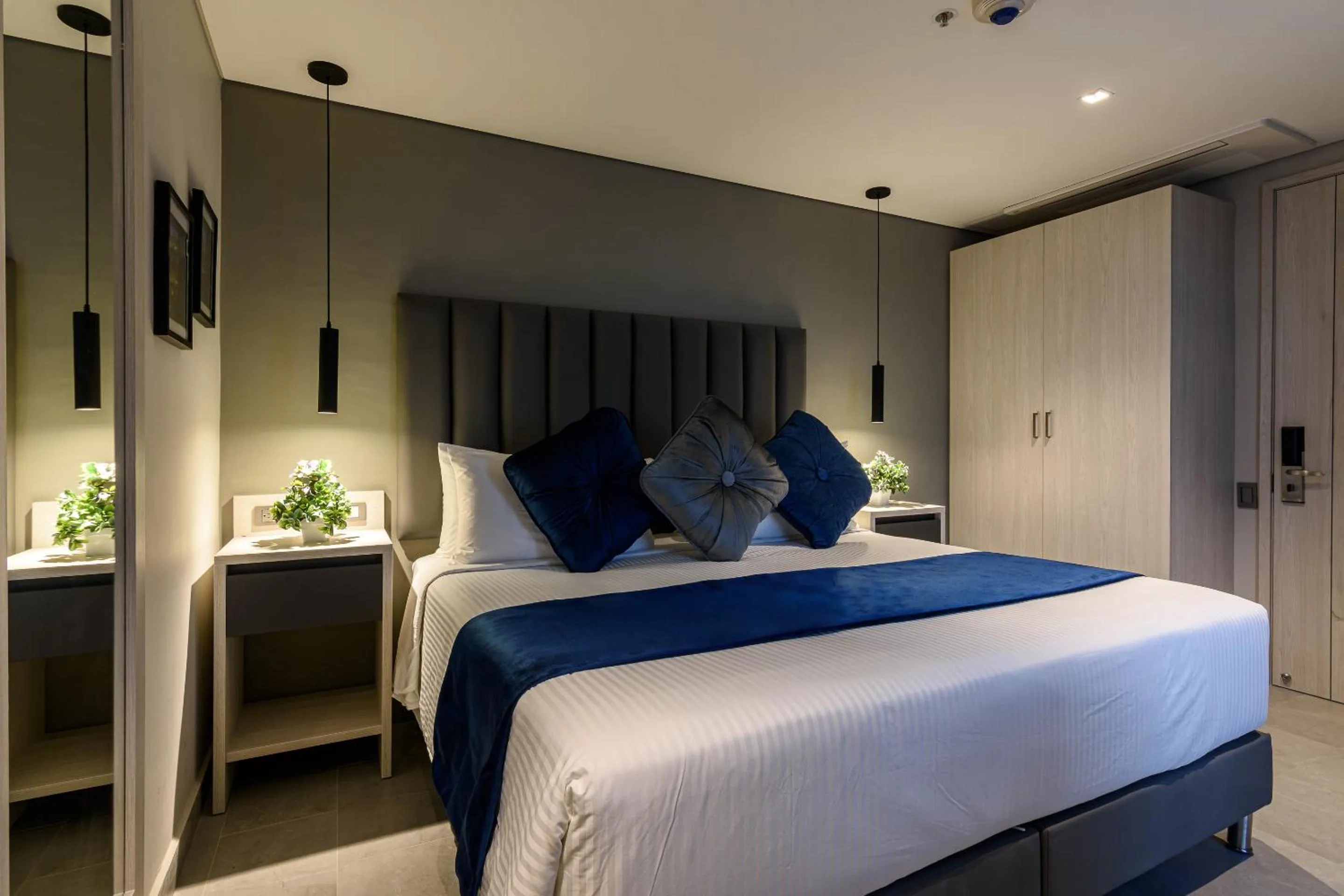 Bedroom, Bed in 4 Sur Hotel