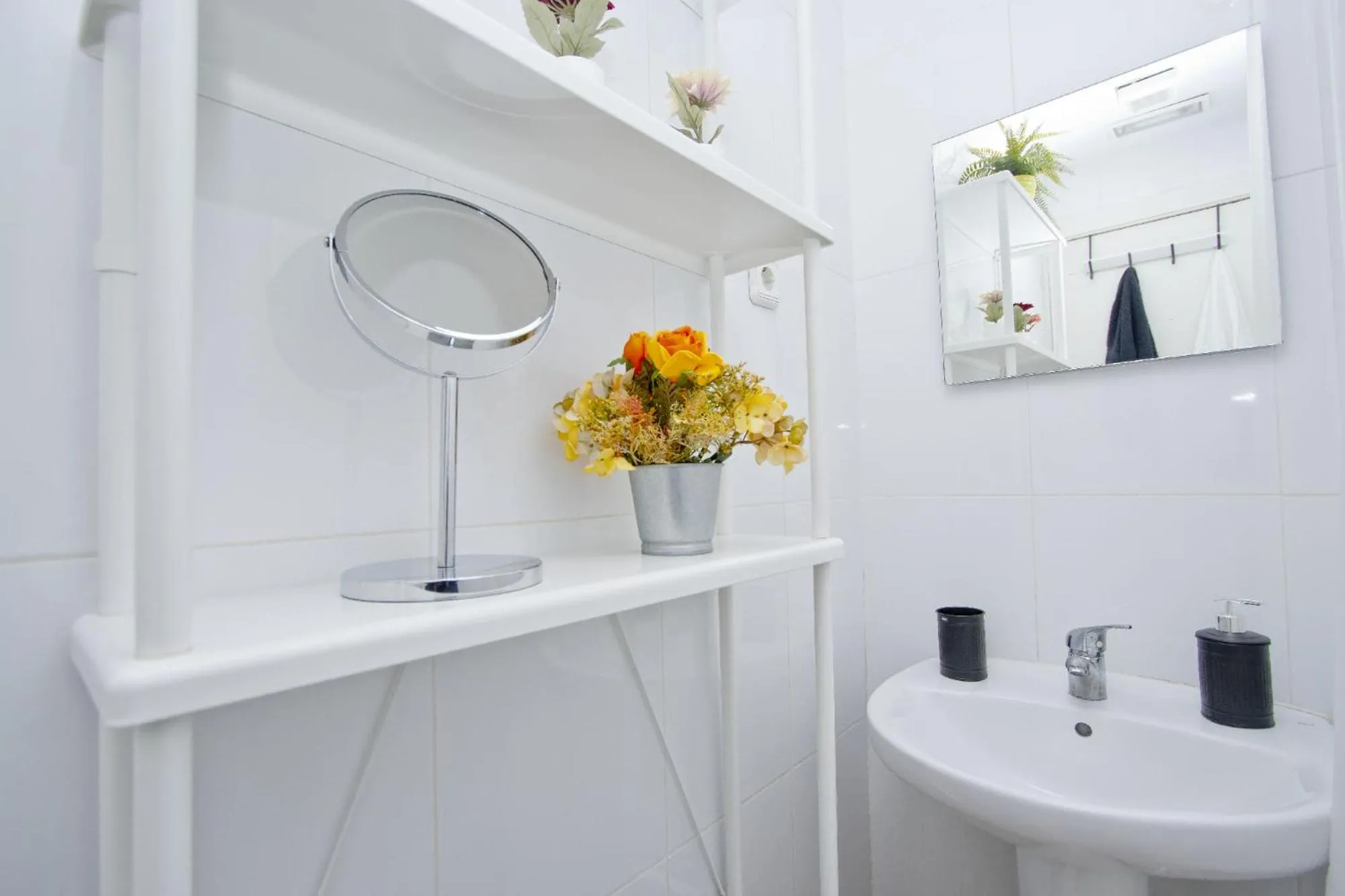 Barcelona City North Hostal