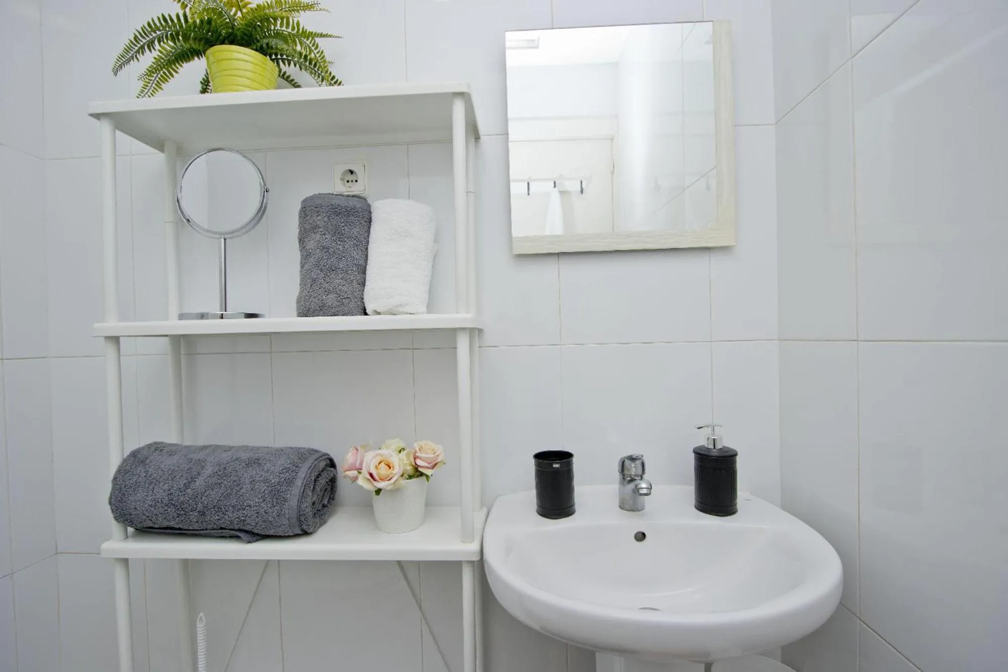 Barcelona City North Hostal