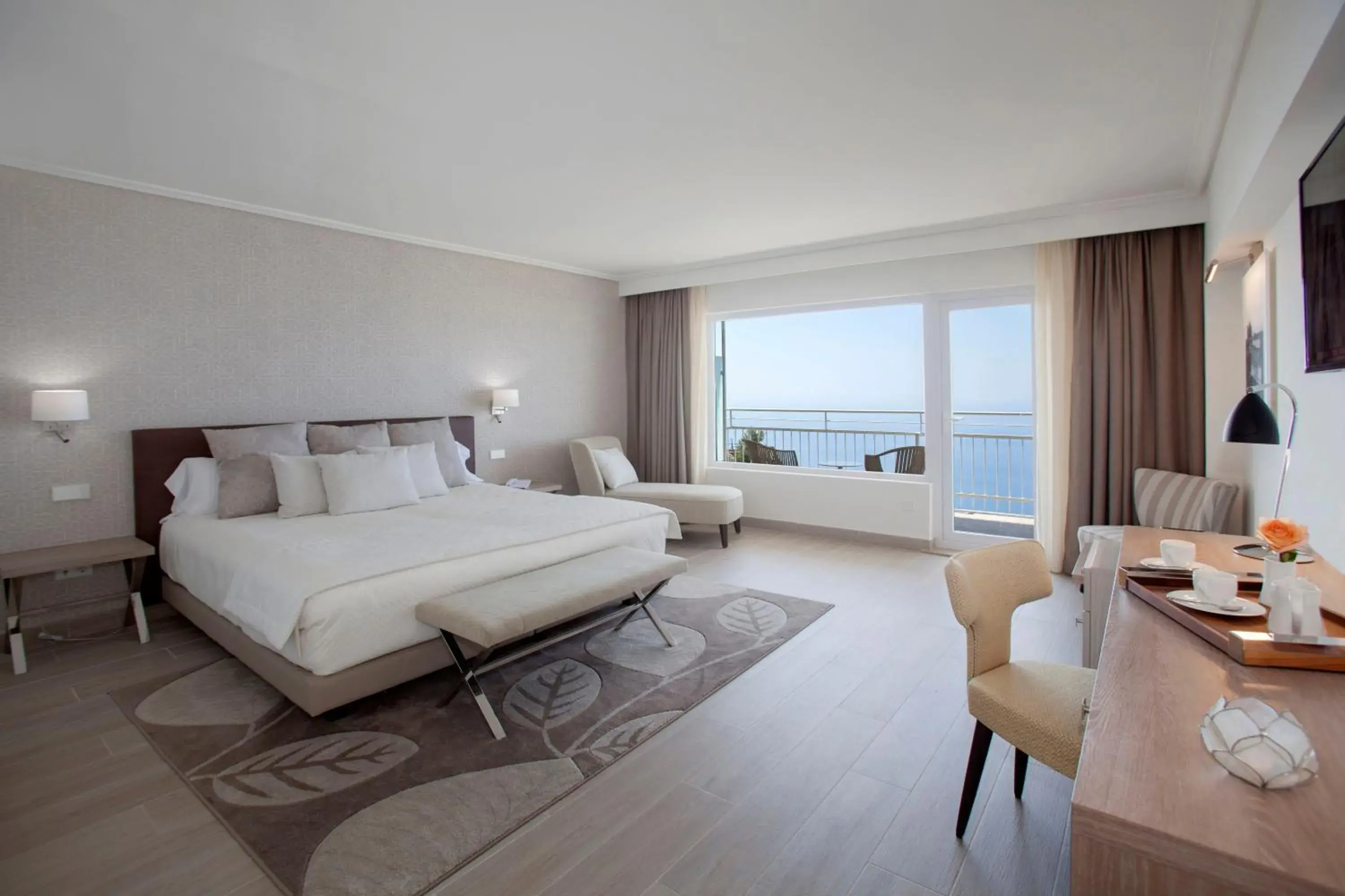 Junior Suite with Sea View in Bordoy Continental Valldemossa Junior Suite with Sea View in Bordoy Continental Valldemossa