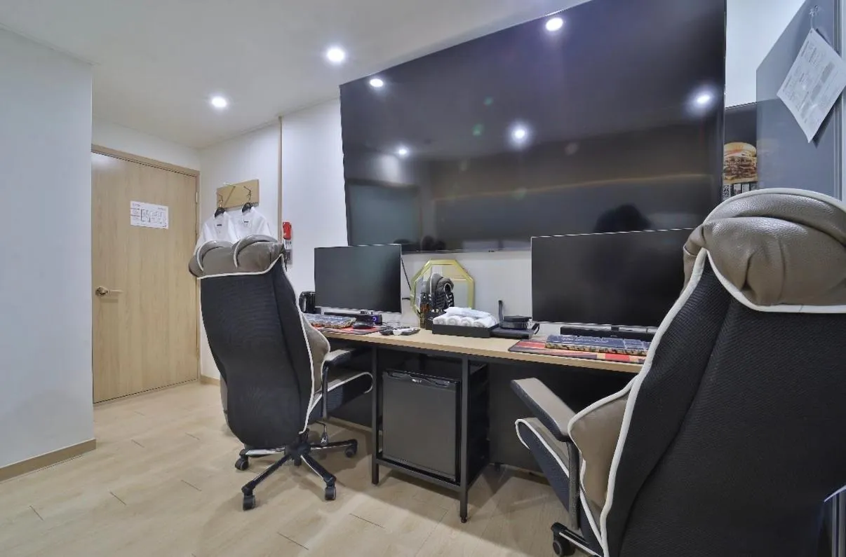 TV and multimedia in Hotel Torang Jeonju