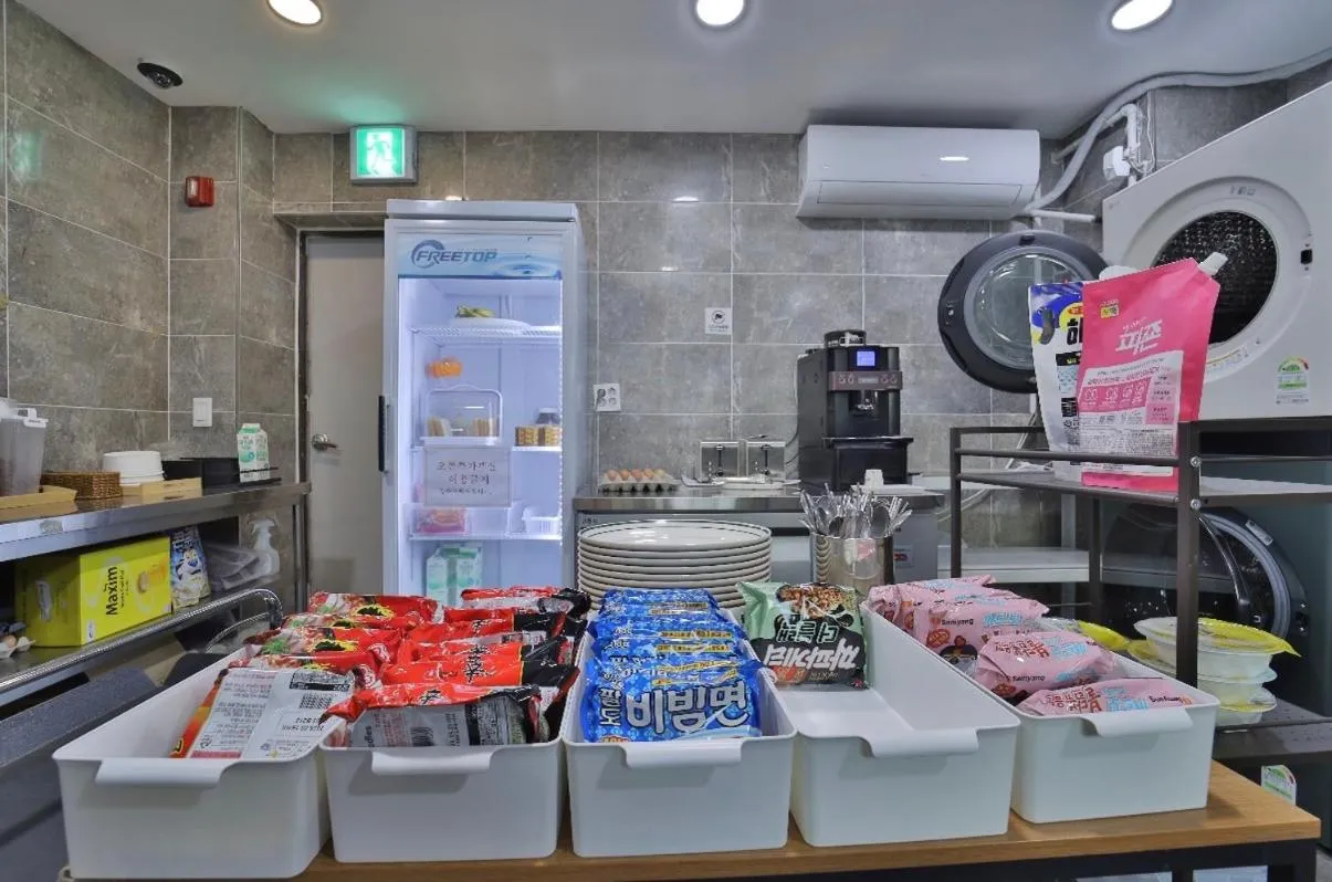 Kitchen or kitchenette in Hotel Torang Jeonju