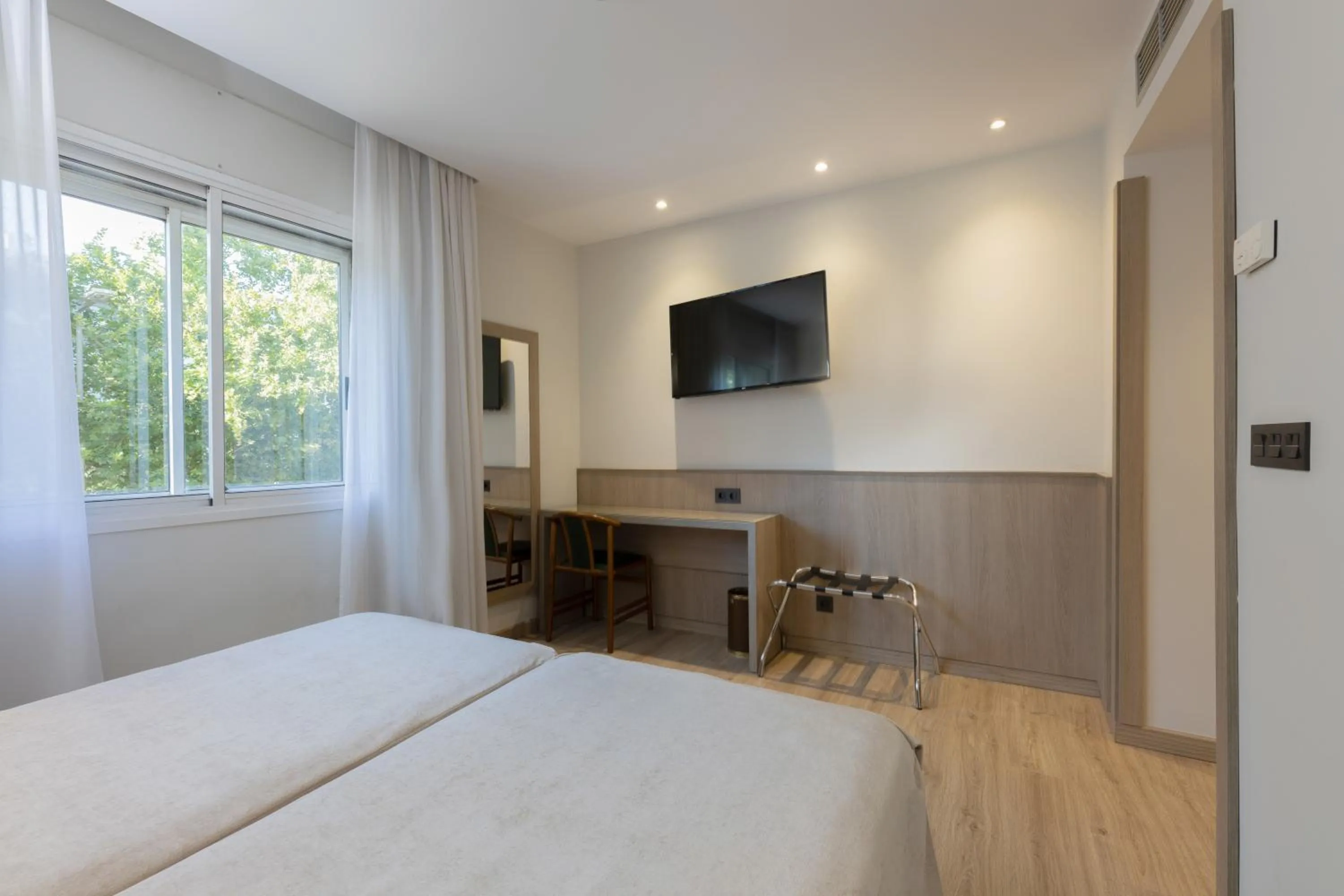 TV and multimedia, Bed in Hotel Casanova