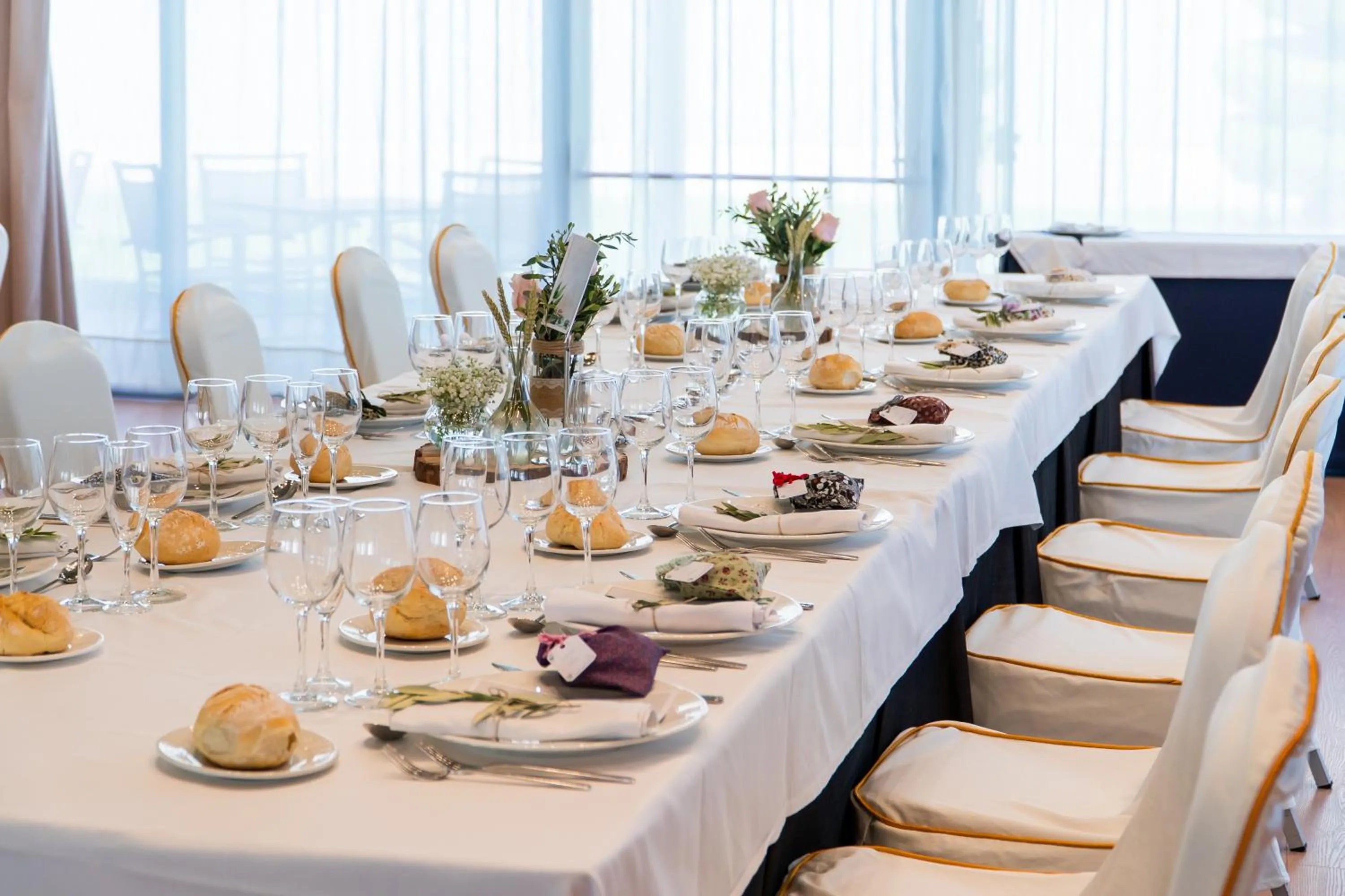 Banquet/Function facilities in Abba Huesca