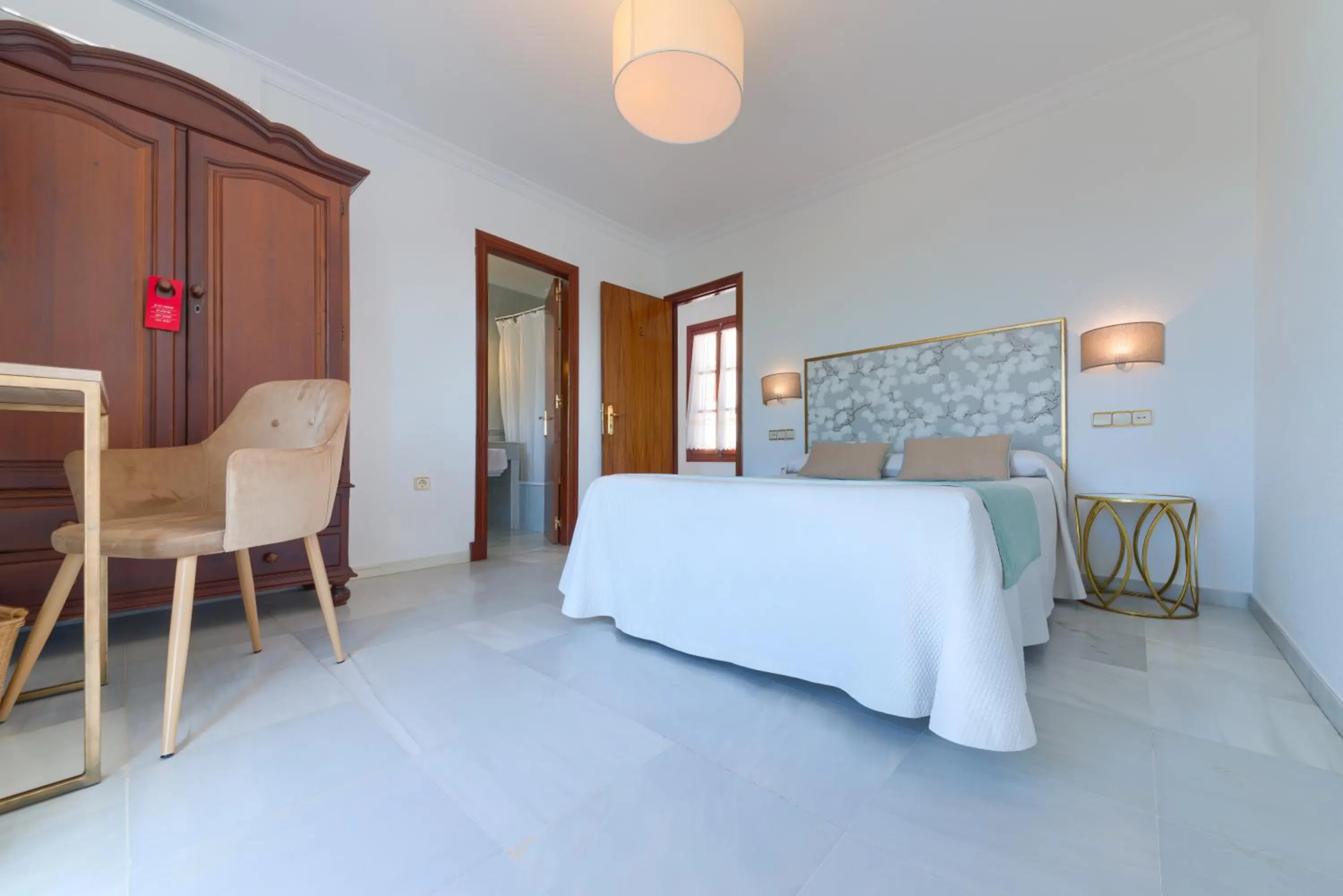 Balcony/Terrace, Bed in Hotel El Convento