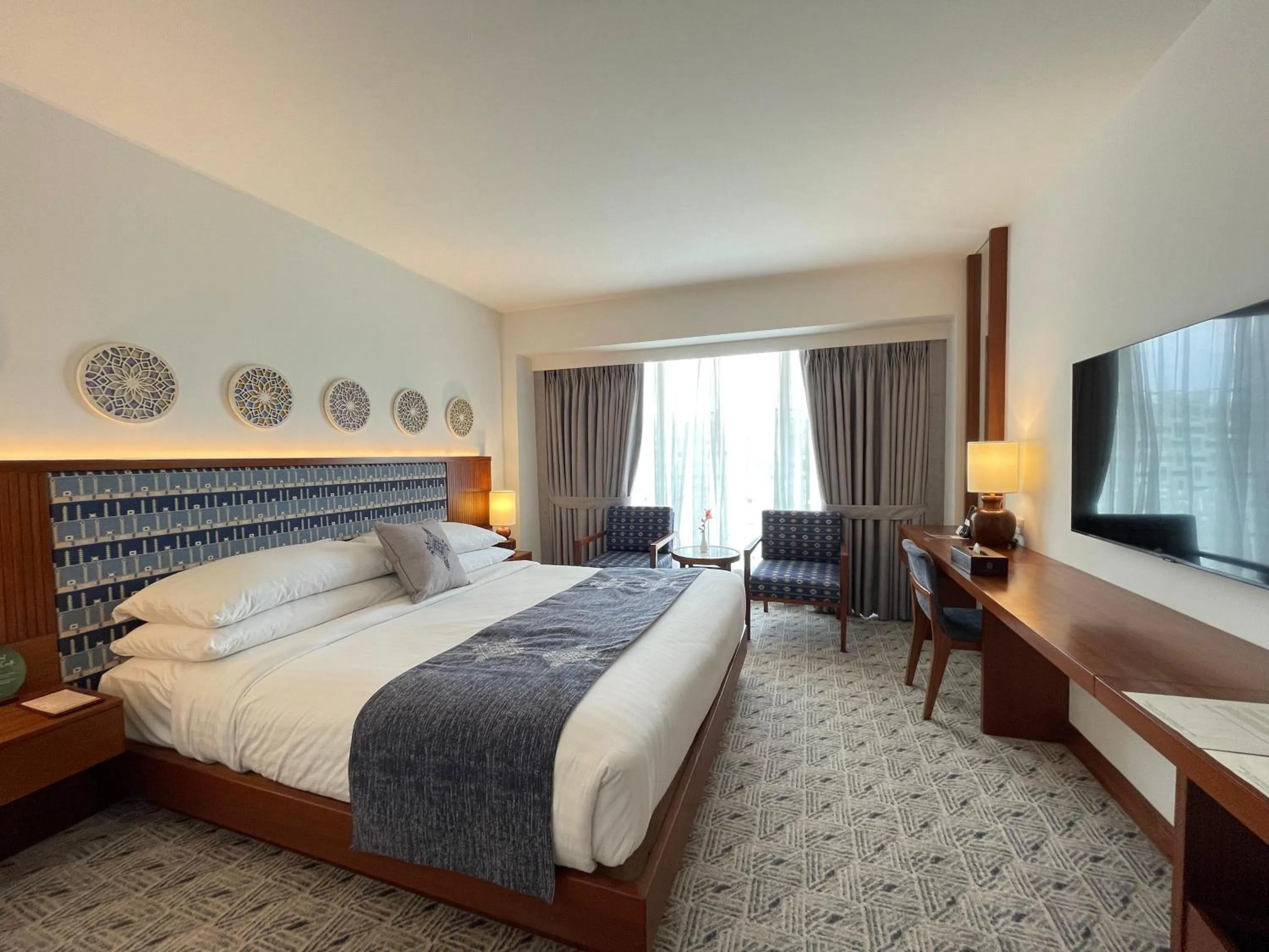 Bed in Peshawar Serena Hotel