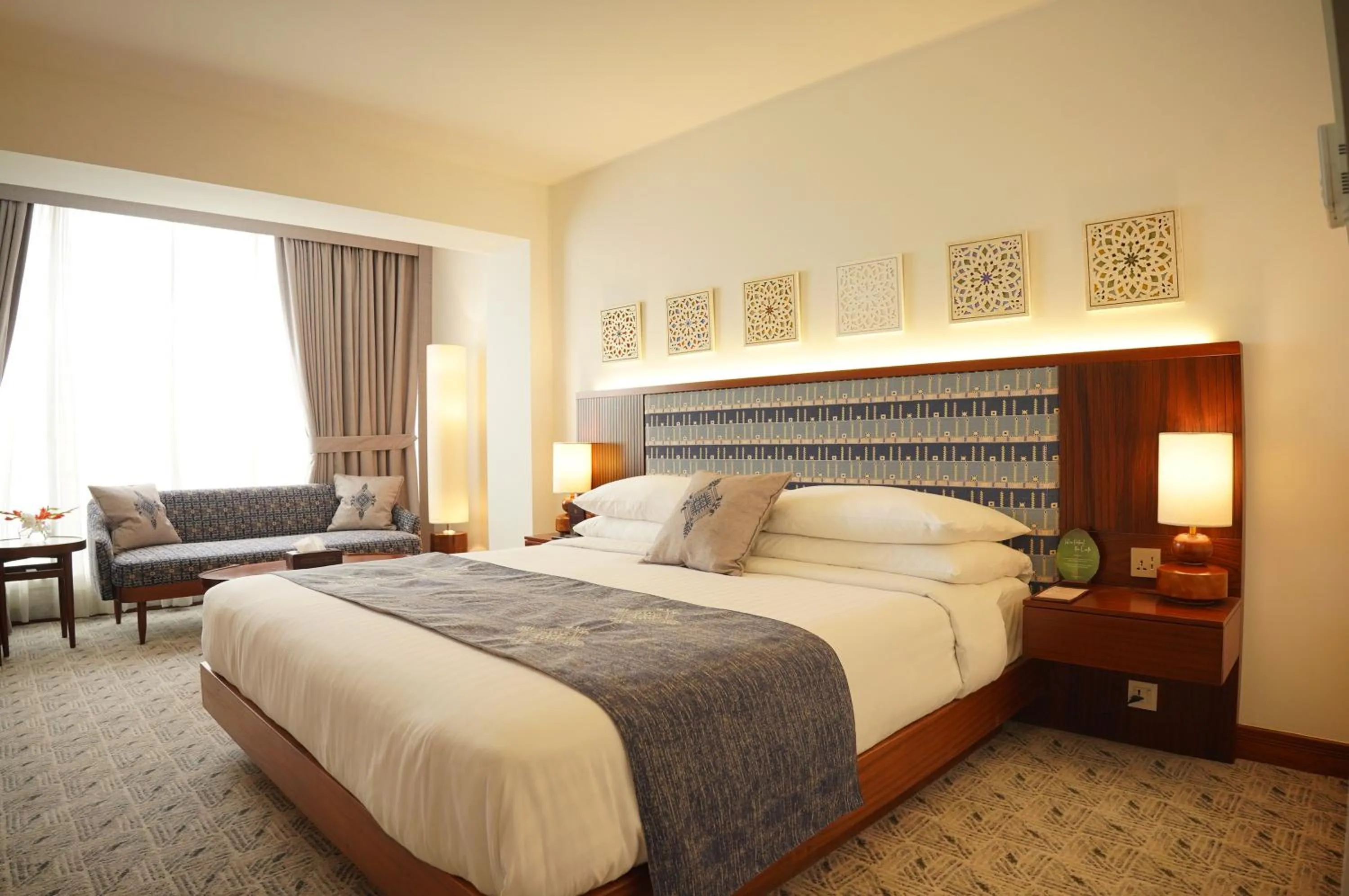 Bed in Peshawar Serena Hotel