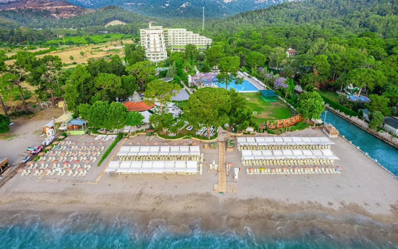 Property building in Ma Biche Kemer by Werde Hotels