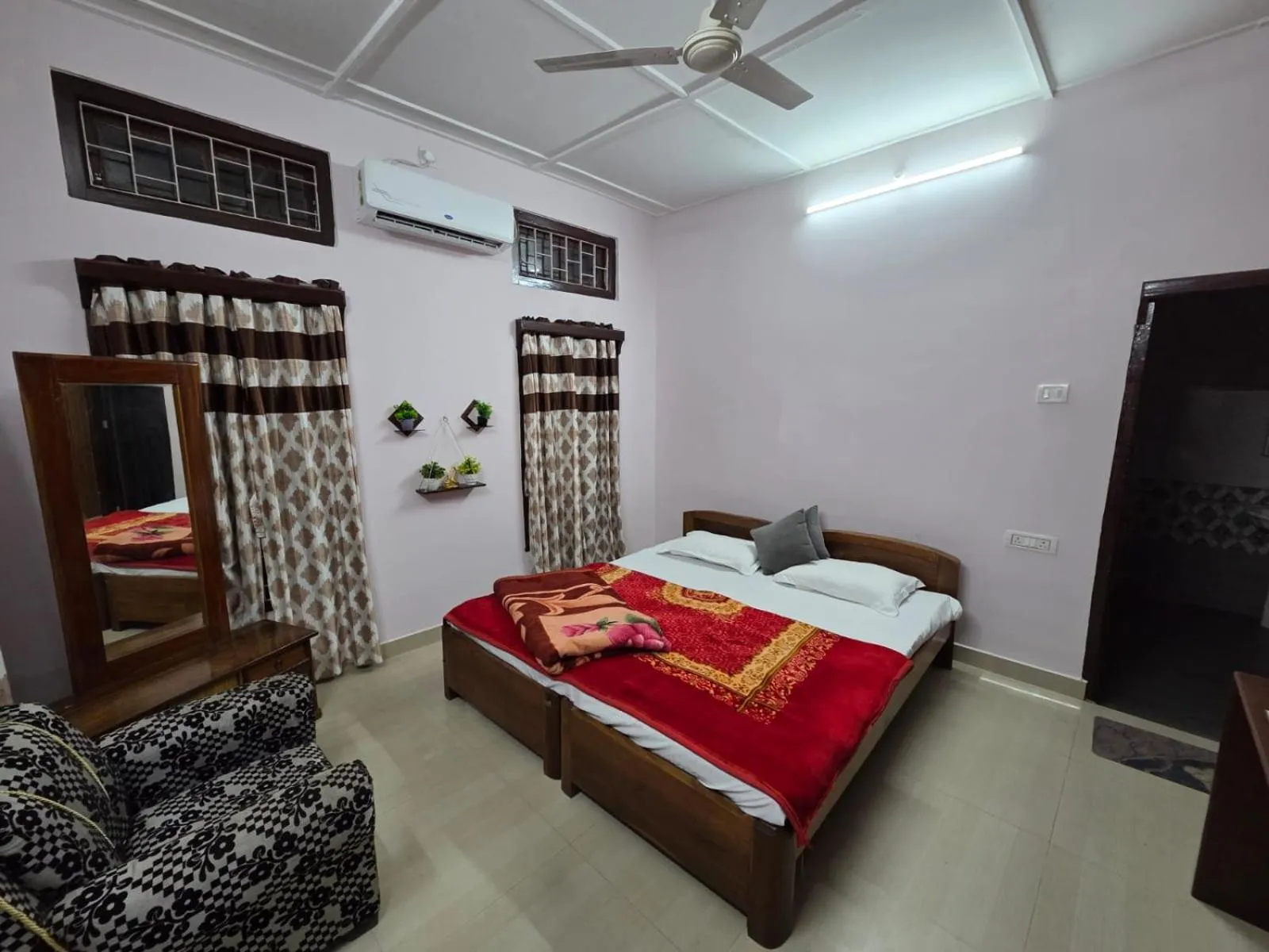 Bed in Green Reed Resort By Meenakshi, Kaziranga