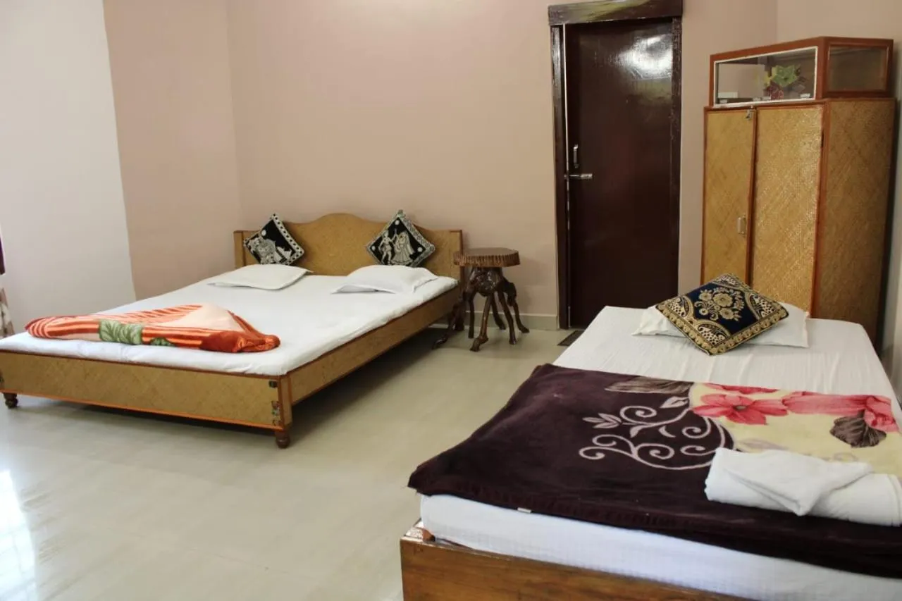 Bedroom, Bed in Green Reed Resort By Meenakshi, Kaziranga