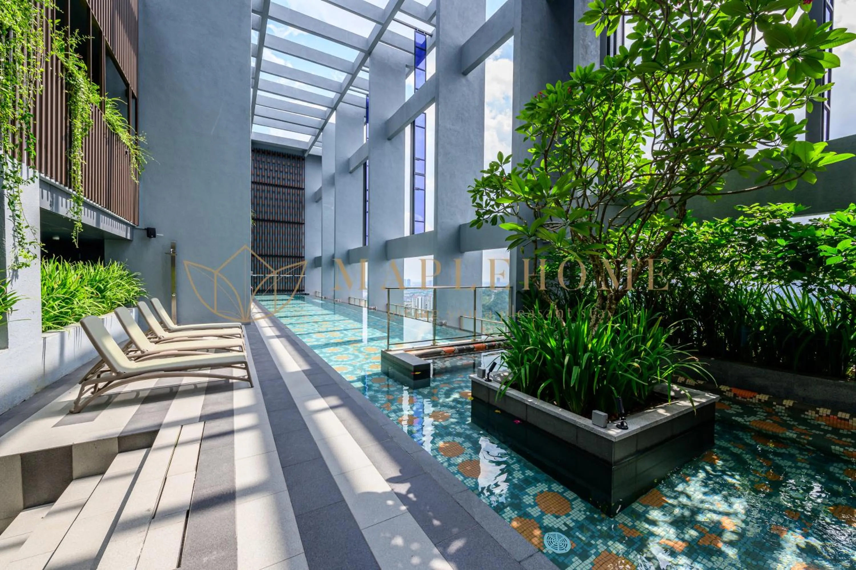 Swimming pool in Millerz Square Premier Suites Kuala Lumpur