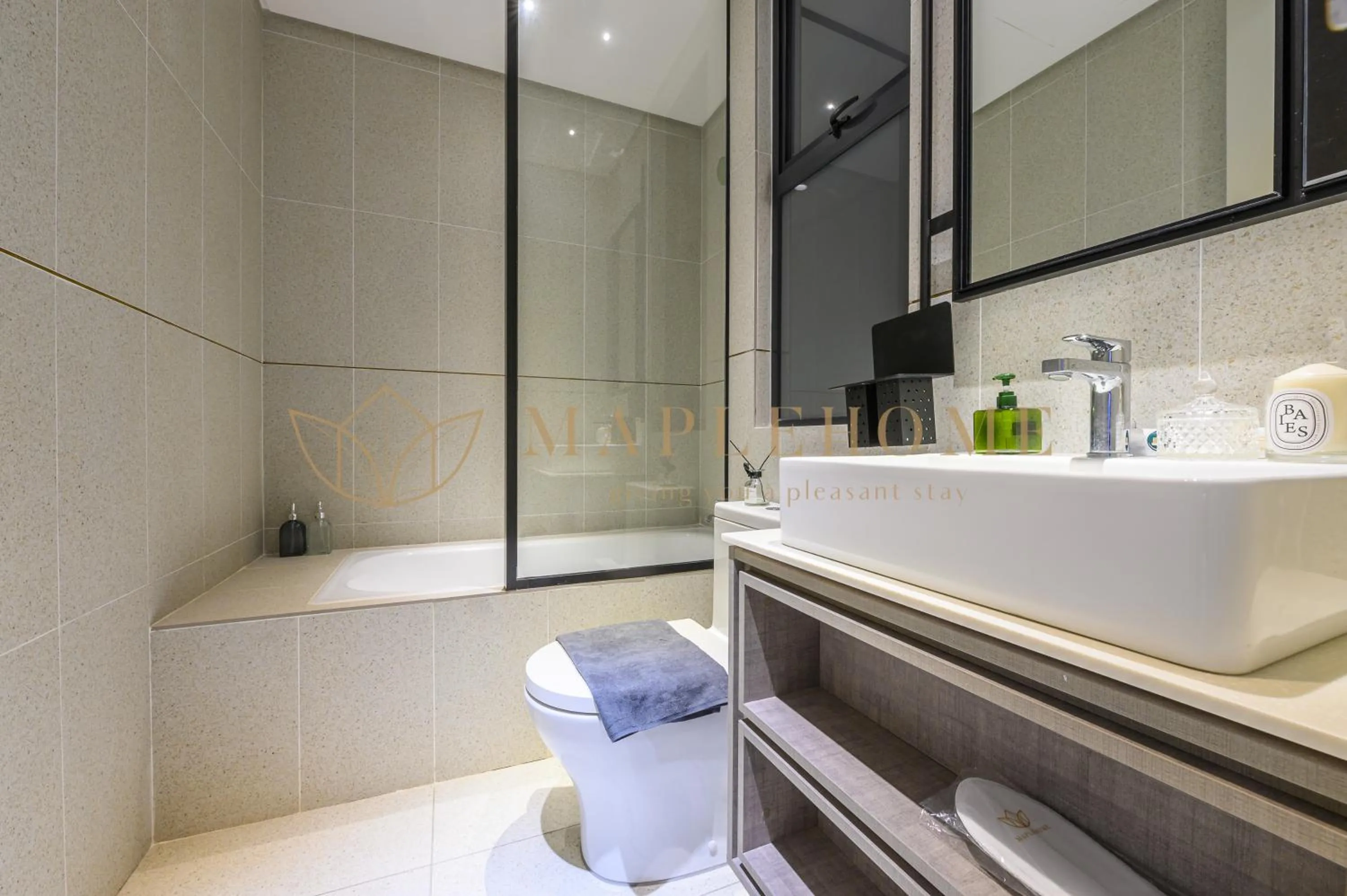 Shower in Millerz Square Premier Suites Kuala Lumpur