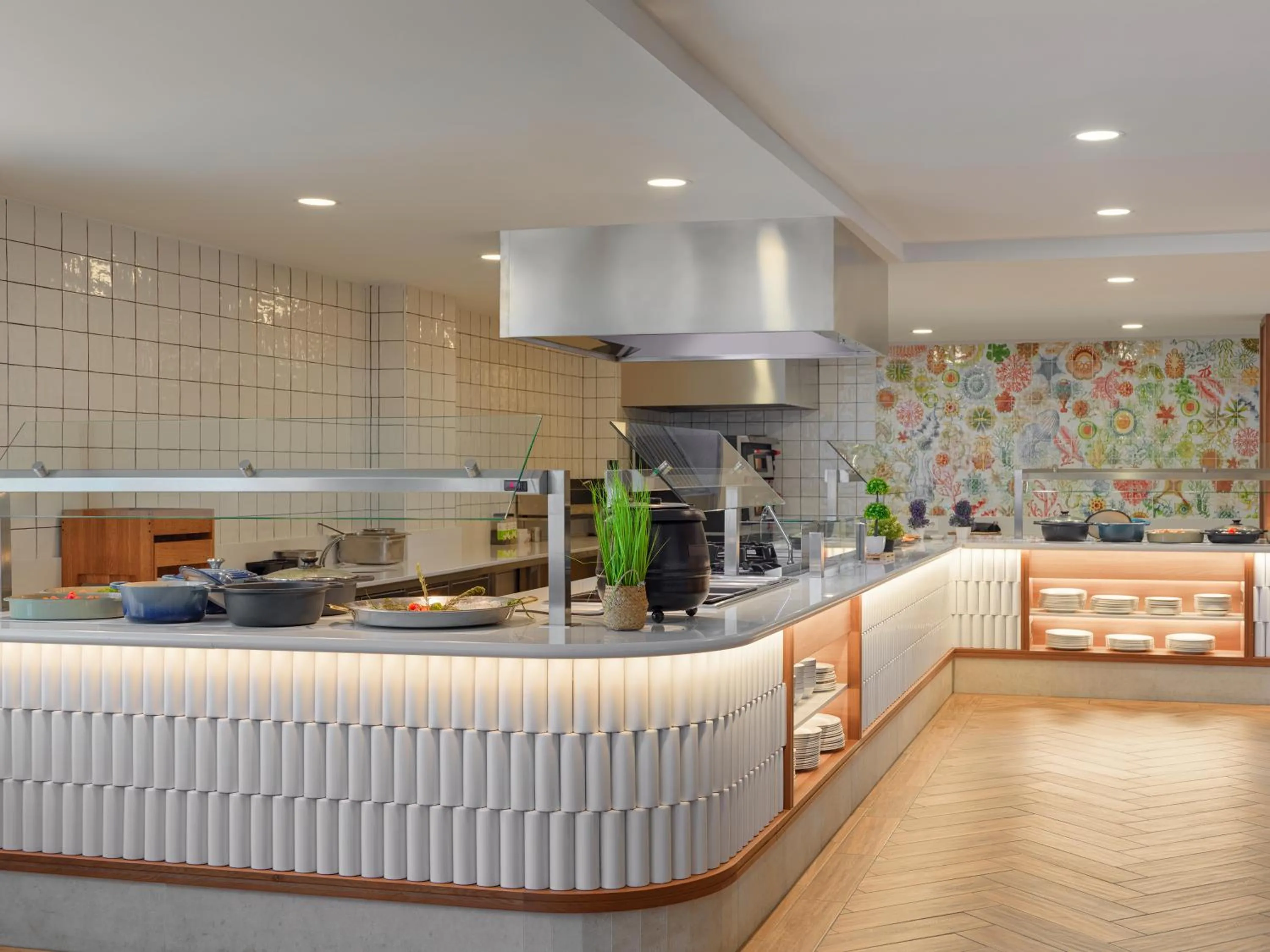 Restaurant/places to eat in H10 Casa del Mar