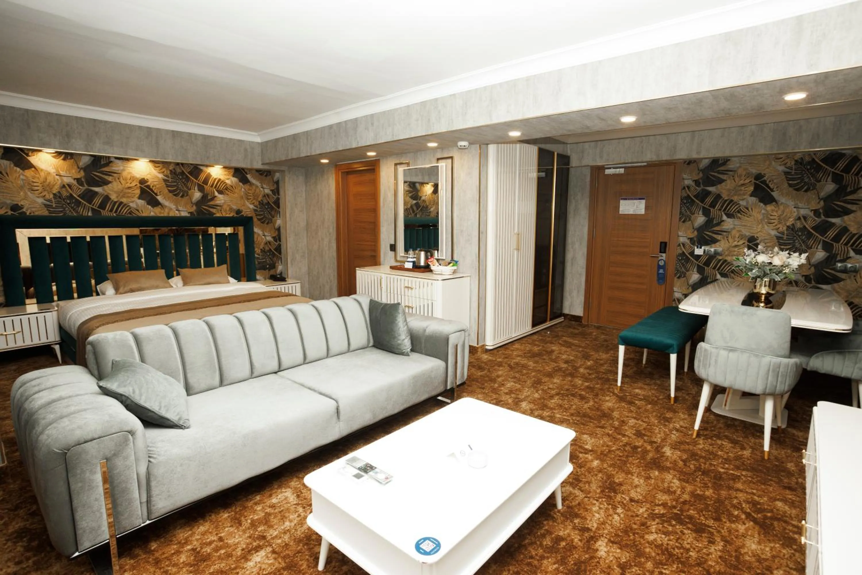 Seating area in Anemon Kent Uşak Hotel