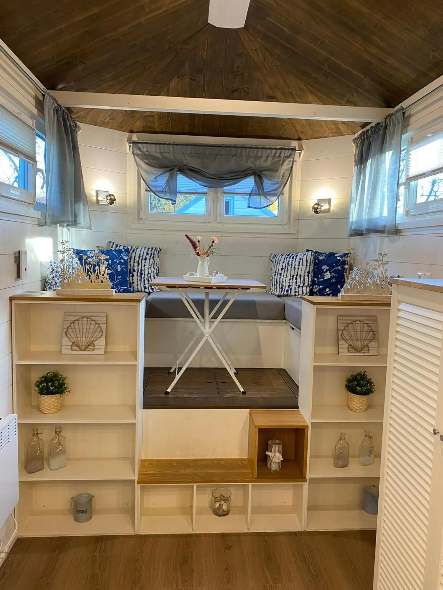 Tiny House Ems im PIER9 Tiny House Hotel