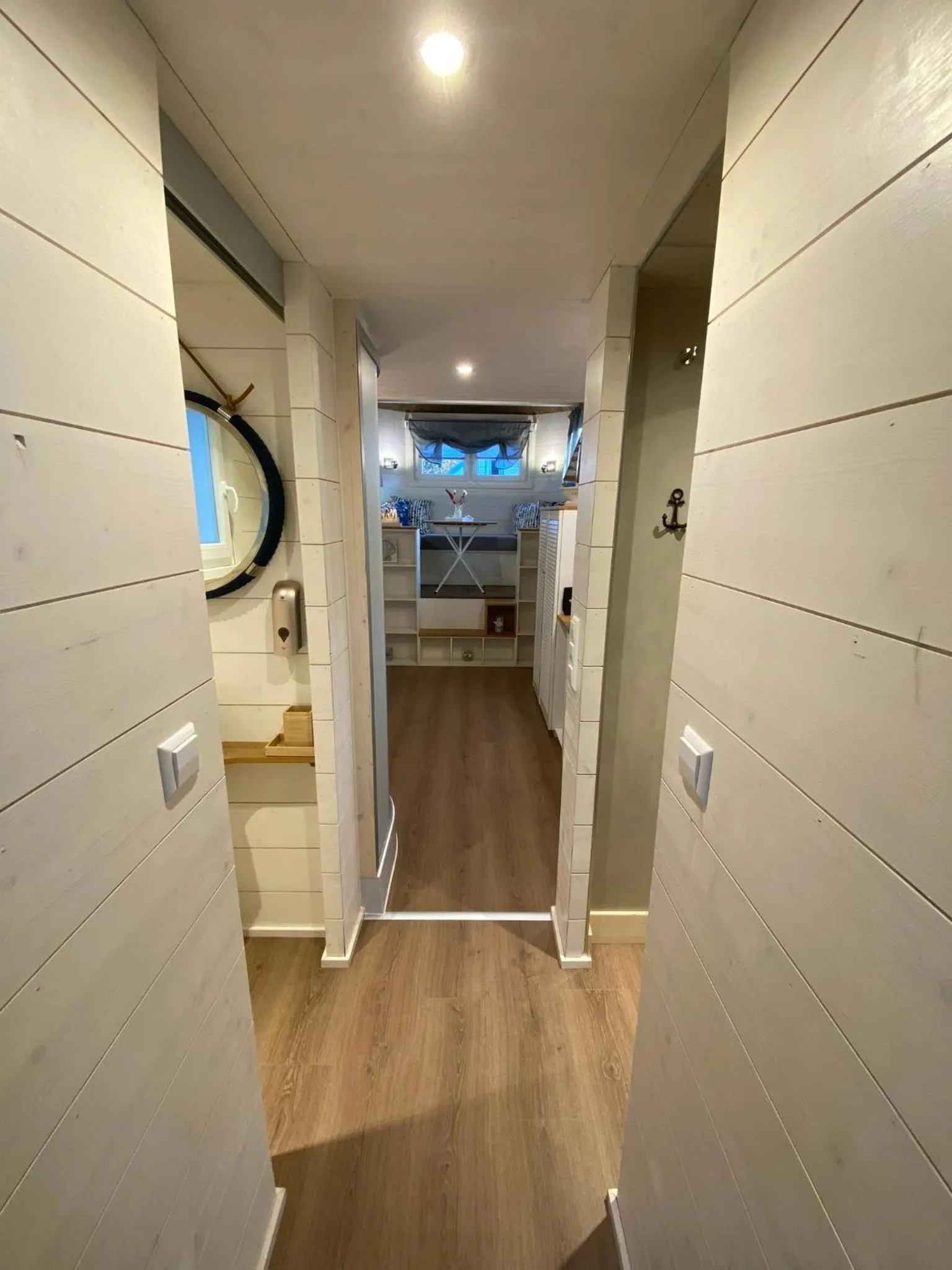 Tiny House Ems im PIER9 Tiny House Hotel