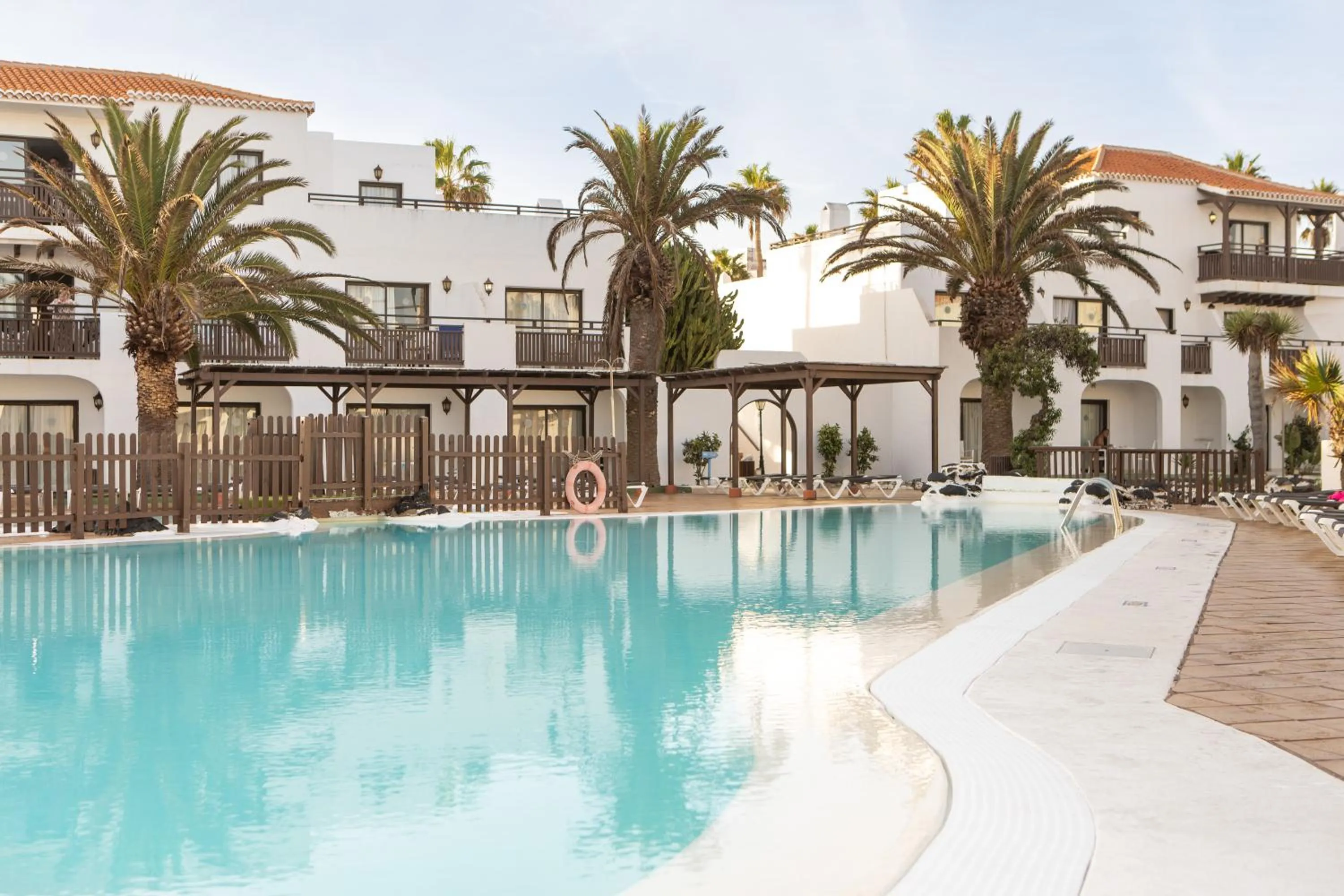 Swimming pool in Apartamentos Hesperia Bristol Playa