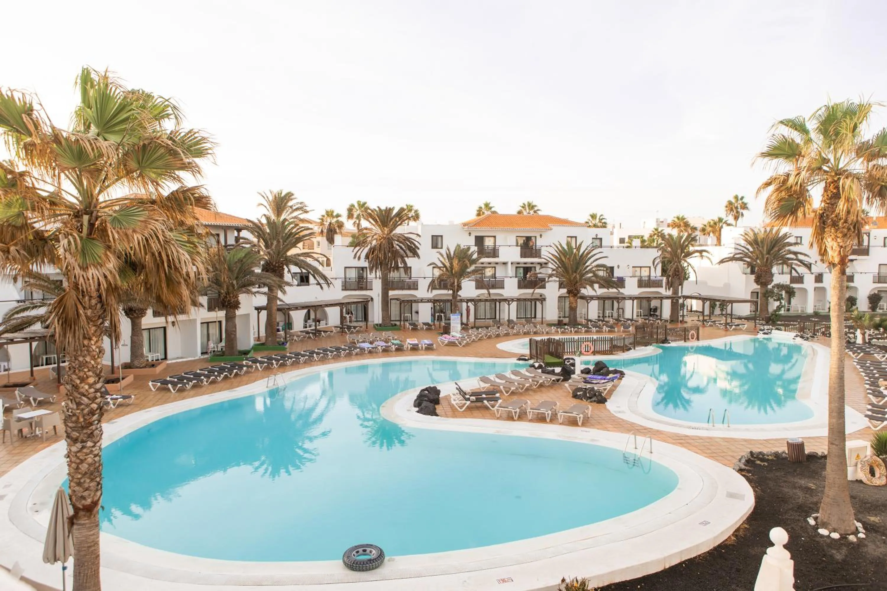 Swimming pool in Apartamentos Hesperia Bristol Playa