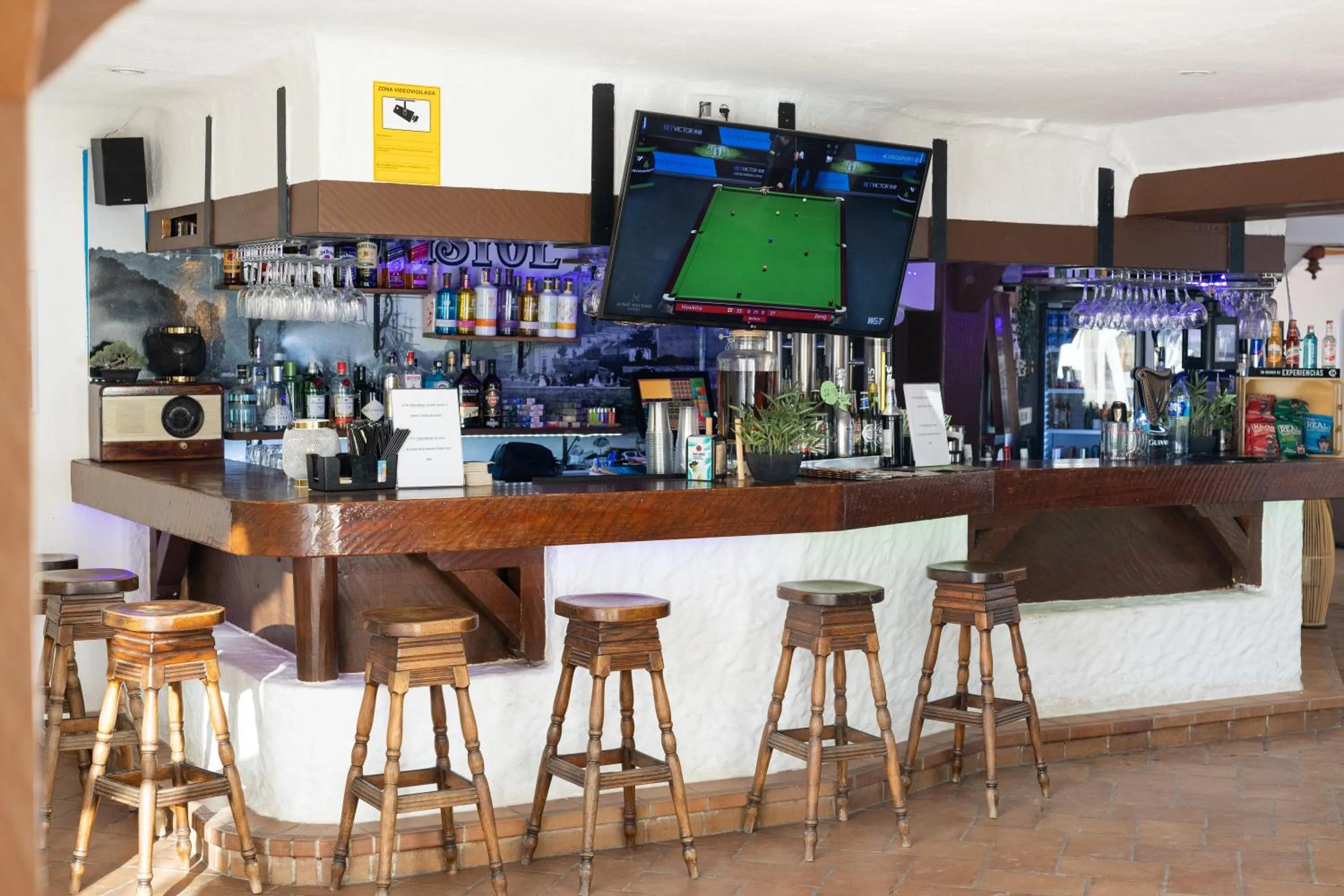 Lounge or bar in Apartamentos Hesperia Bristol Playa