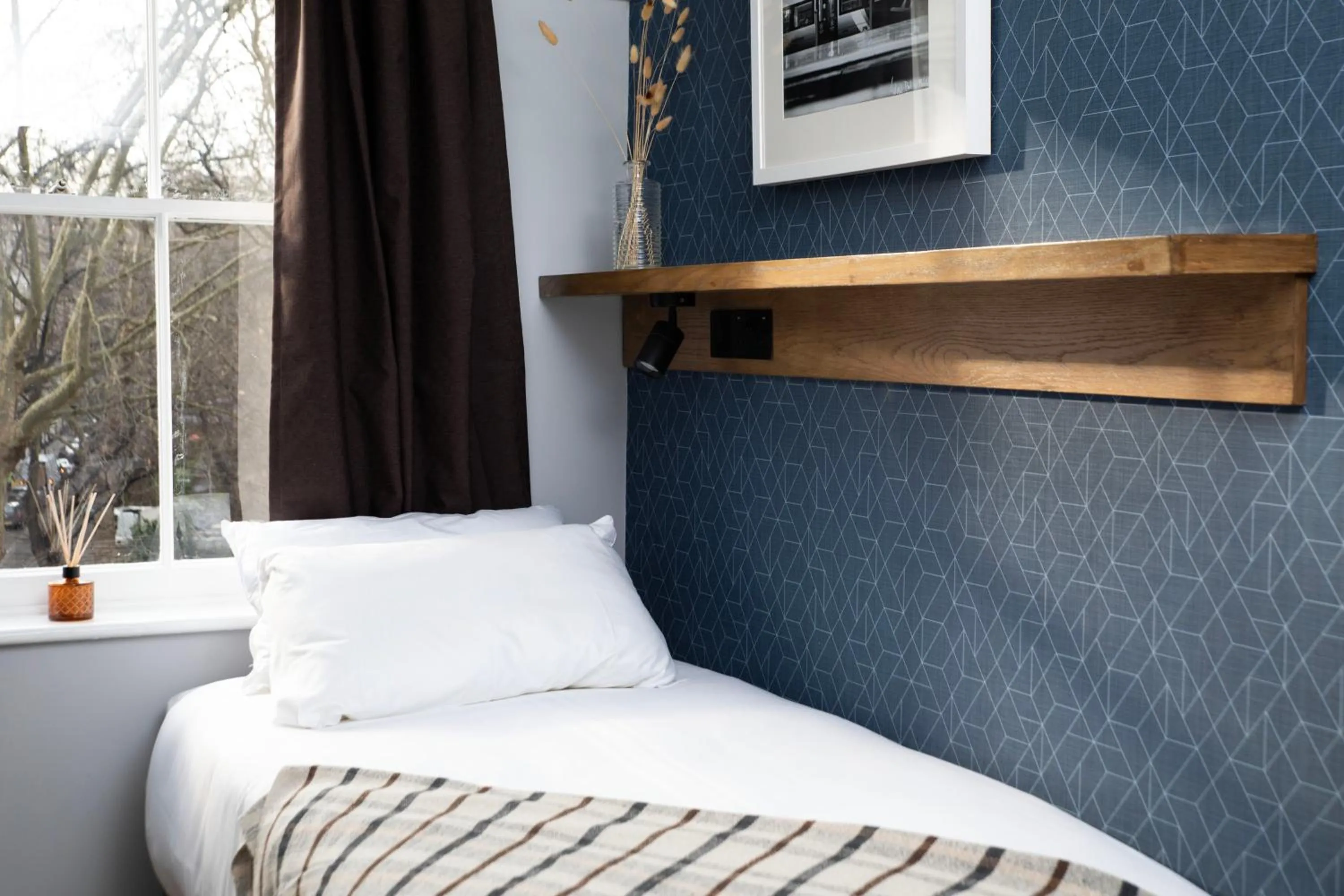 Bed in Bob W London Hyde Park