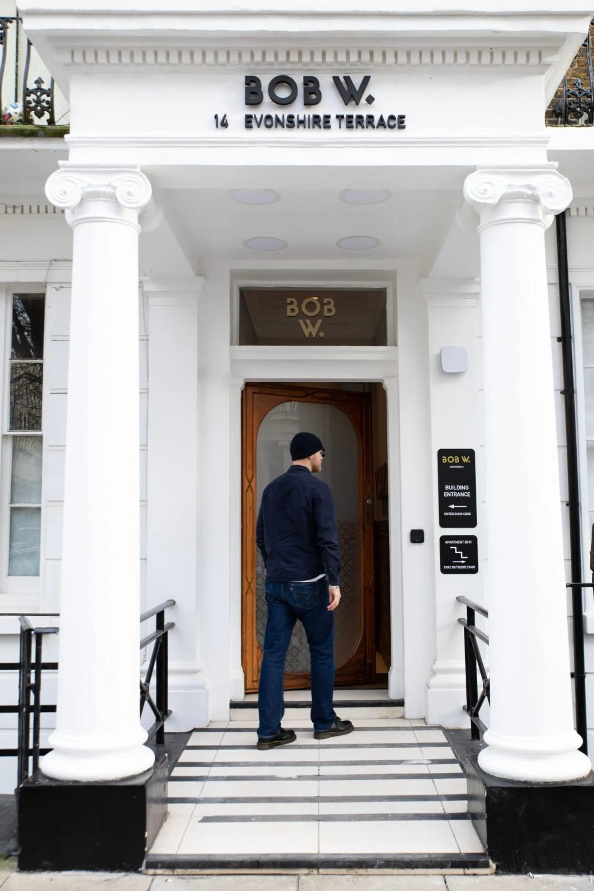 Property logo or sign in Bob W London Hyde Park