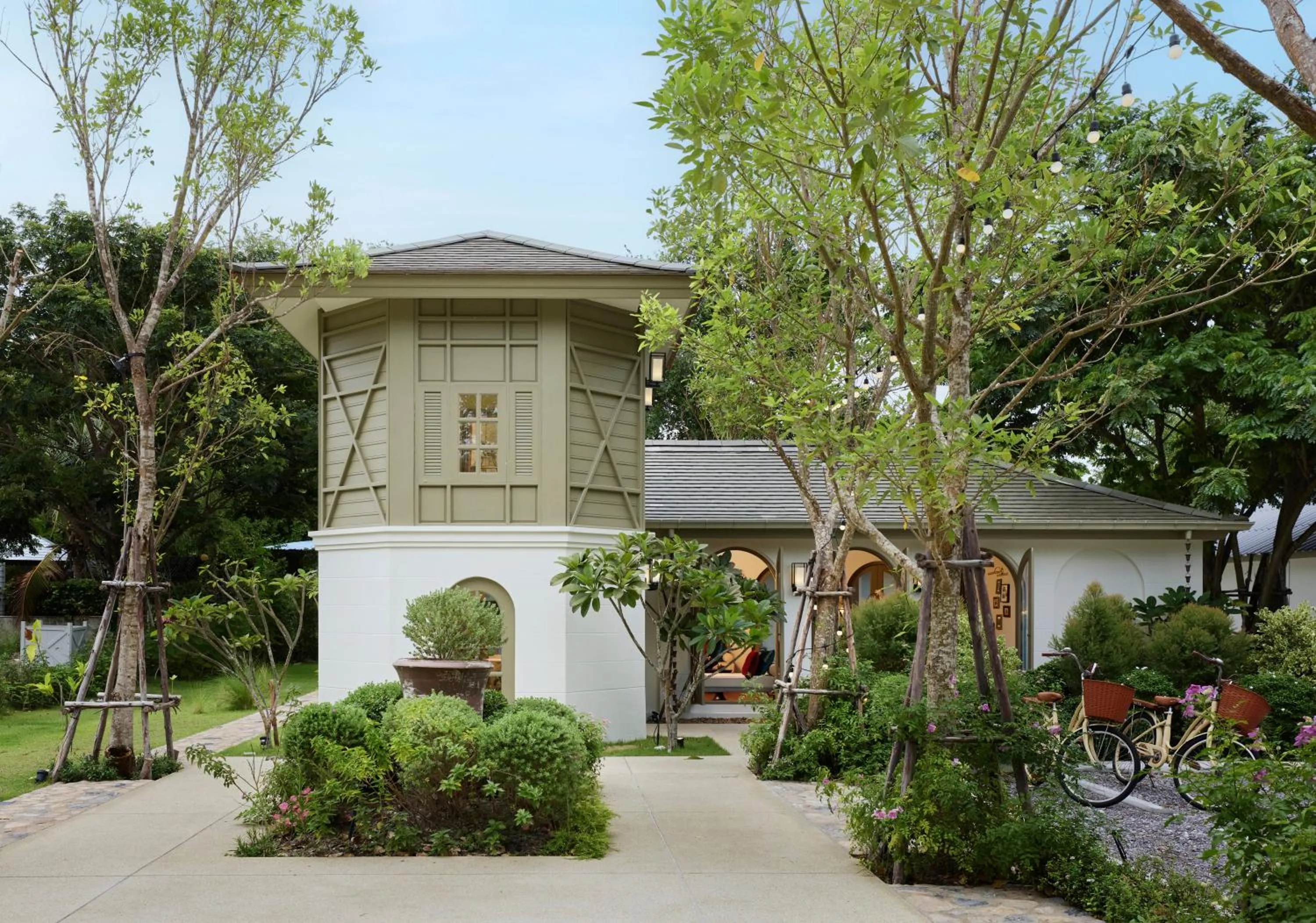 Property building in Charras Bhawan Hotel and Residences