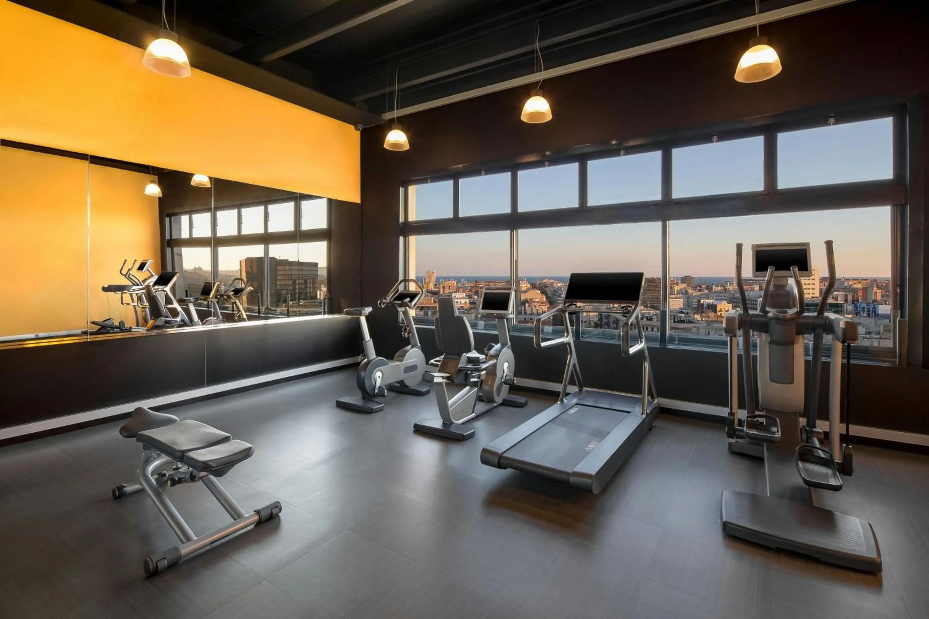 Fitness centre/facilities in Four Points by Sheraton Barcelona Diagonal