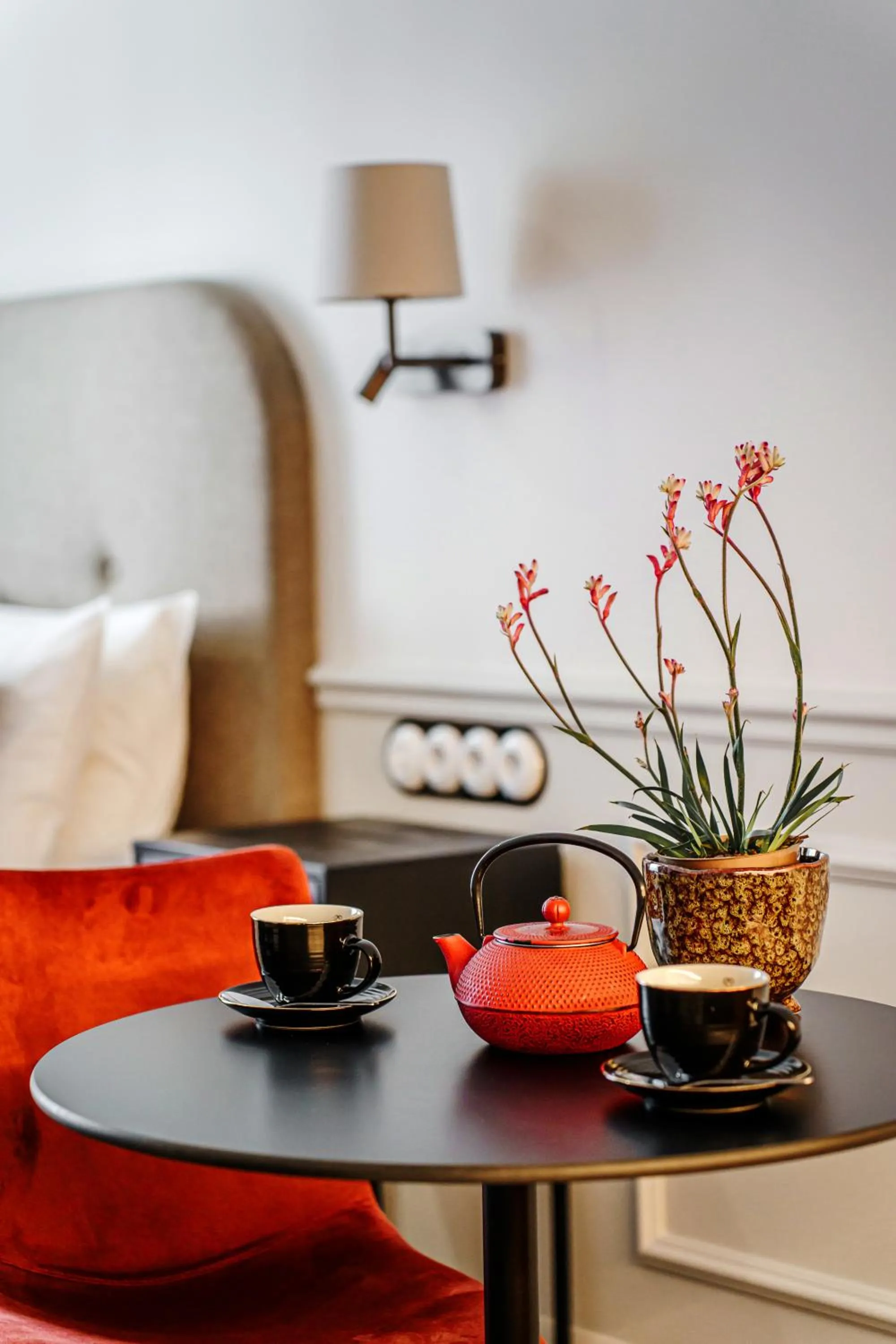 Coffee/tea facilities, Bed in N33 Premium Apartments Old Town Kraków - Destigo Hotels