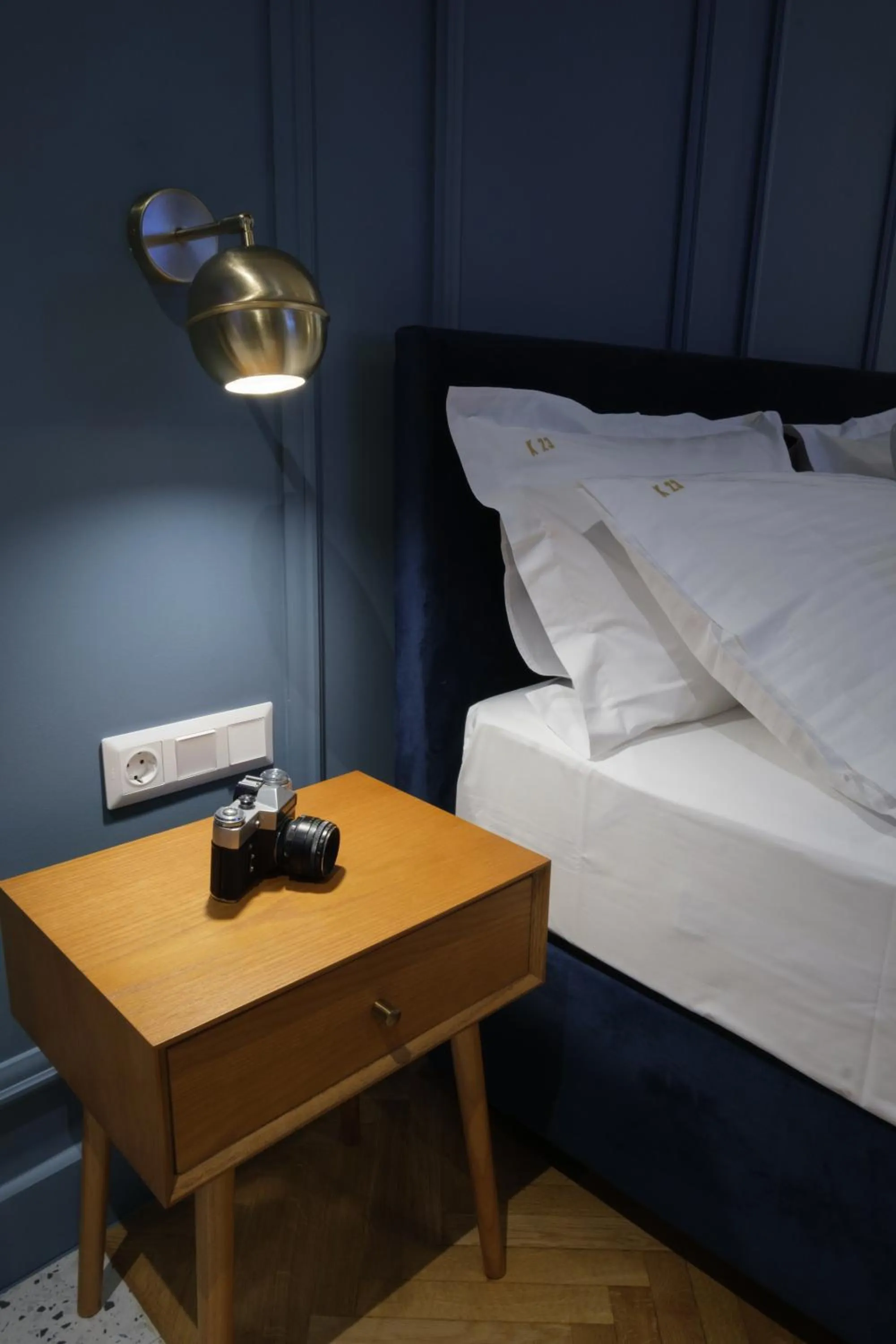 Bed in K23 Color Suites