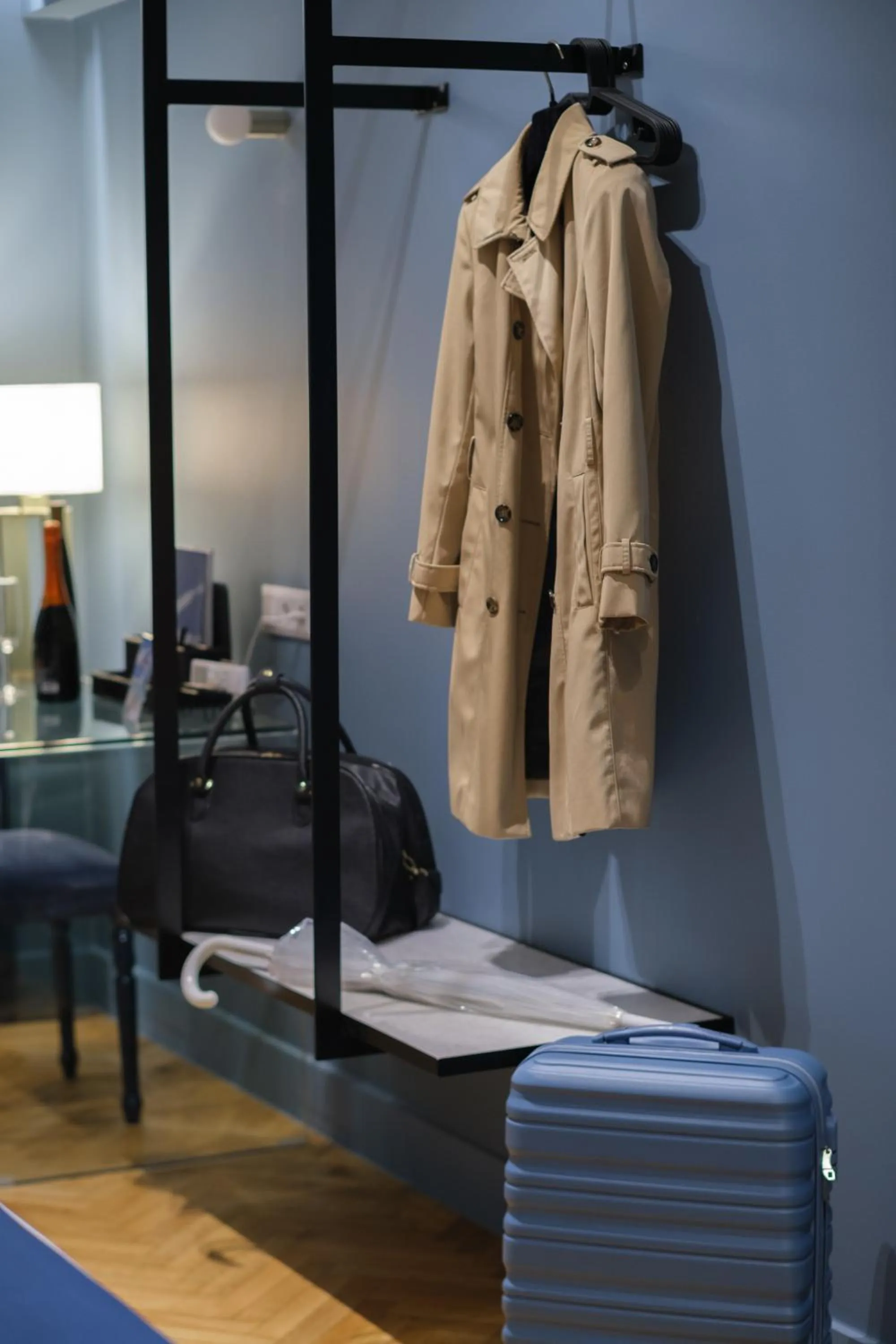 wardrobe in K23 Color Suites