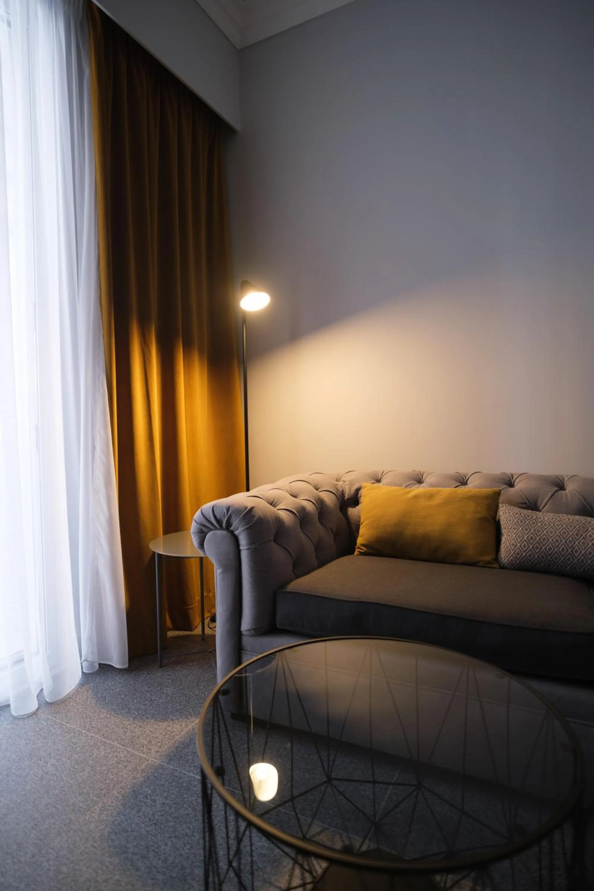 Living room in K23 Color Suites