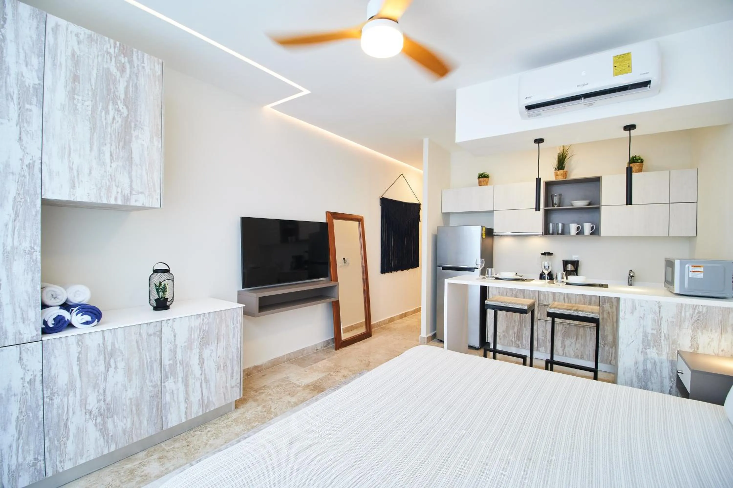 Bed in PH Othello - Private pool&Roof & Beach Club Access