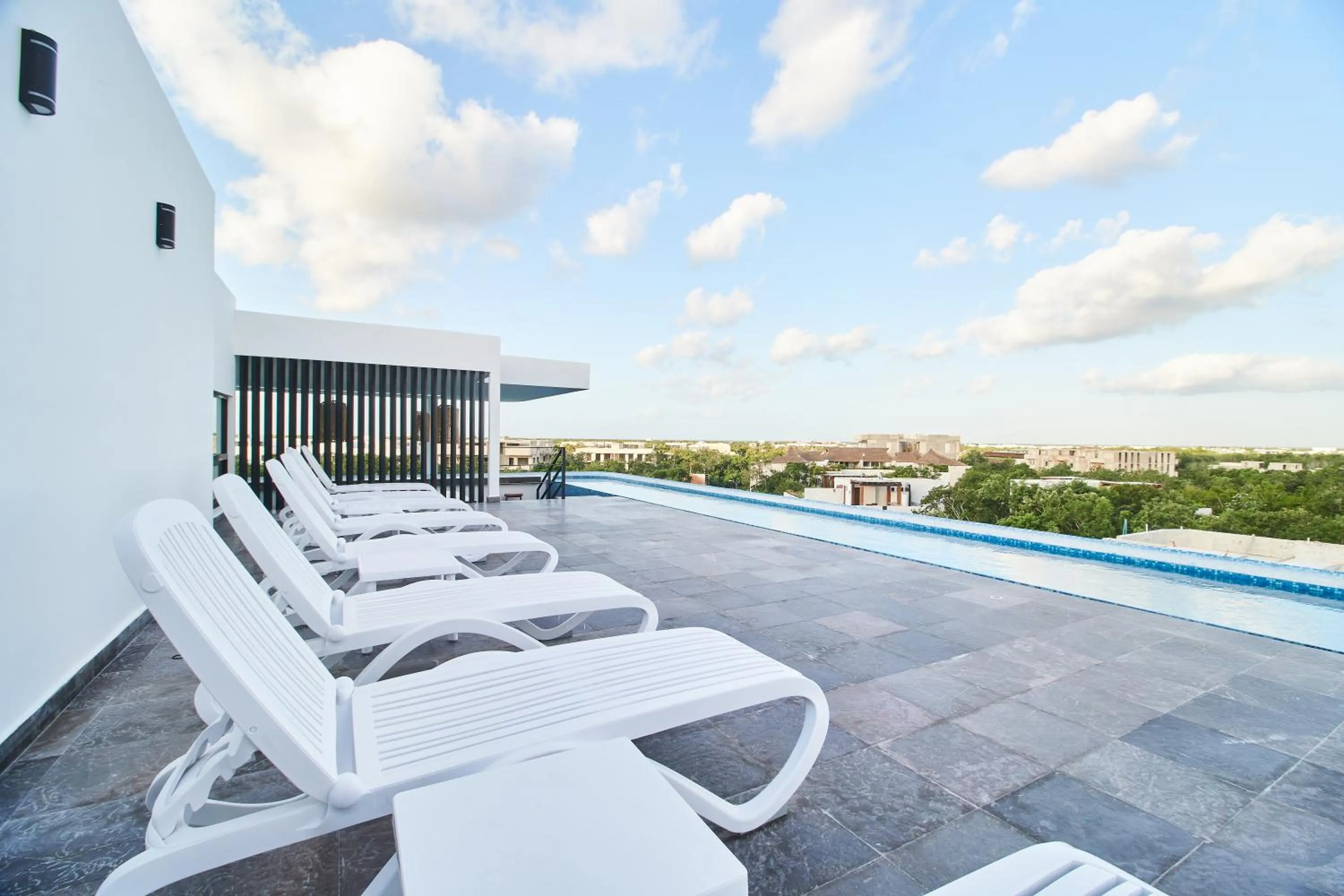Balcony/Terrace in PH Othello - Private pool&Roof & Beach Club Access
