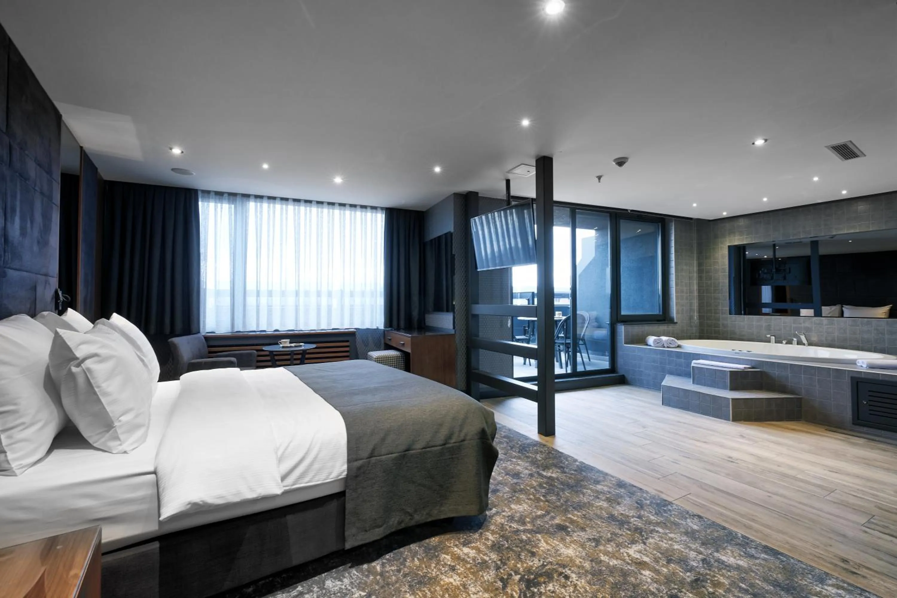 Bedroom, Bed in Nova Vista Centrum Hotel Eskisehir, a Member of Radisson Individuals