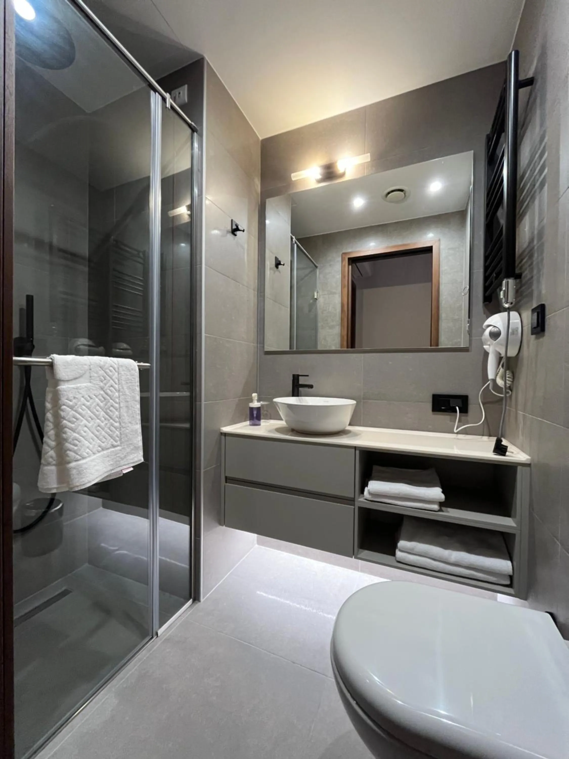 Shower in PALMERA HAGIA SOPHIA Hotel