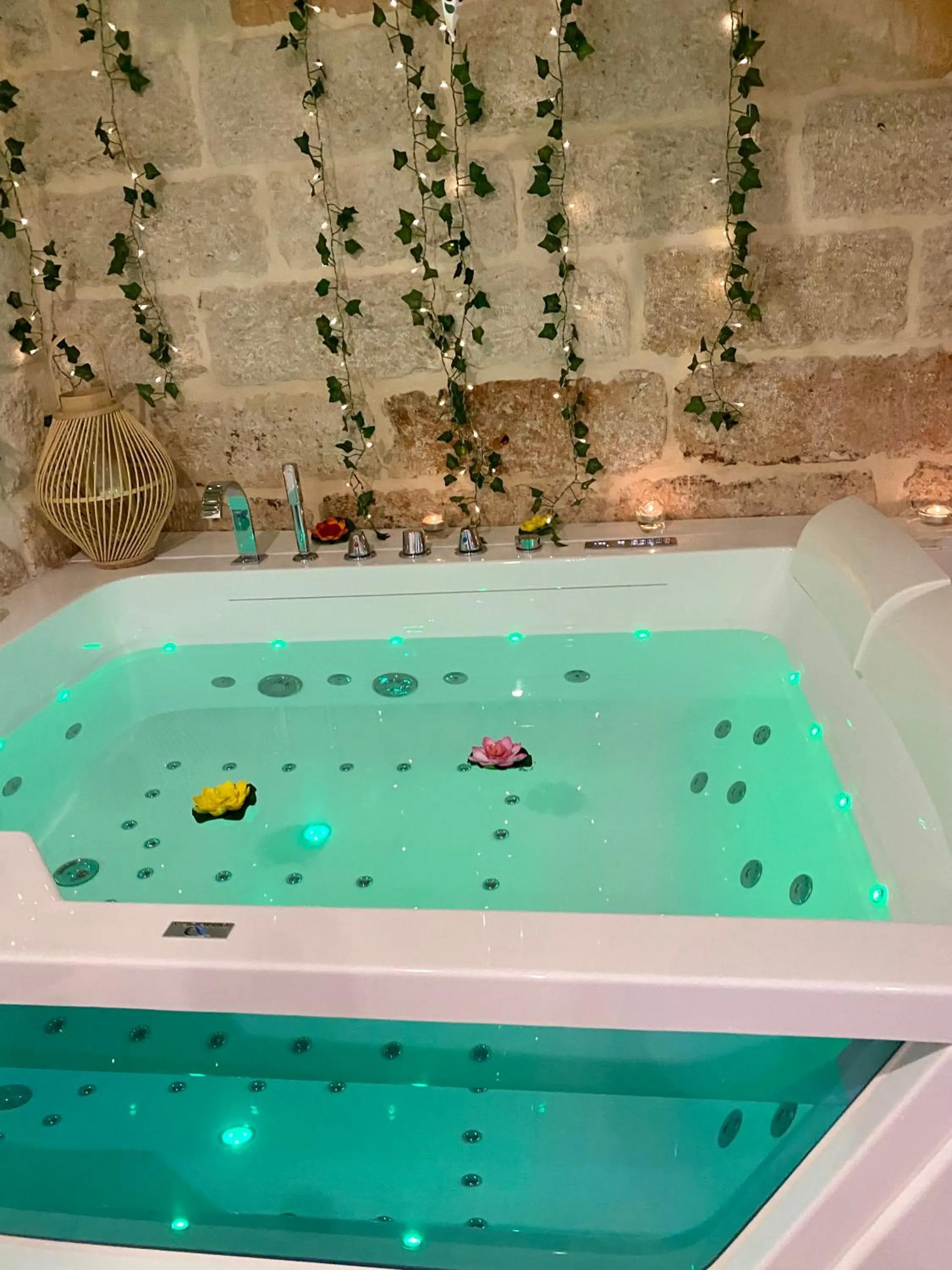 Hot Tub in Stella Marina Luxury