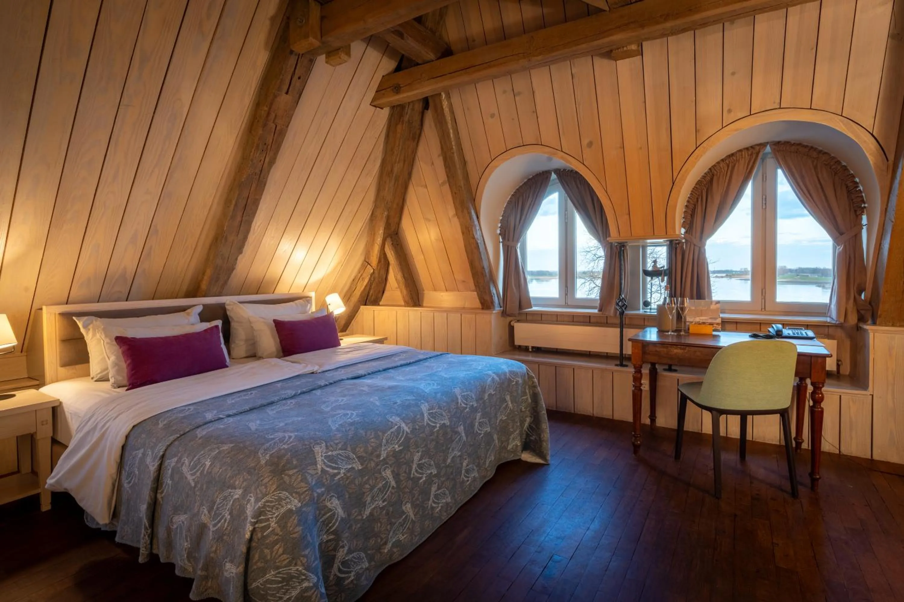 Photo of the whole room, Bed in Traditionshaus by Zollenspieker Fährhaus