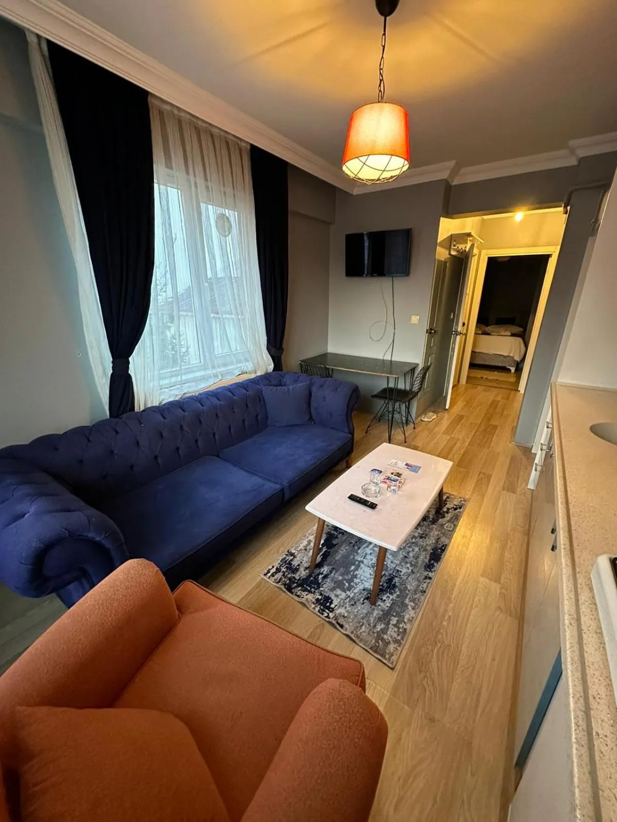 Communal lounge/ TV room in AYDOĞDU SUİT OTEL