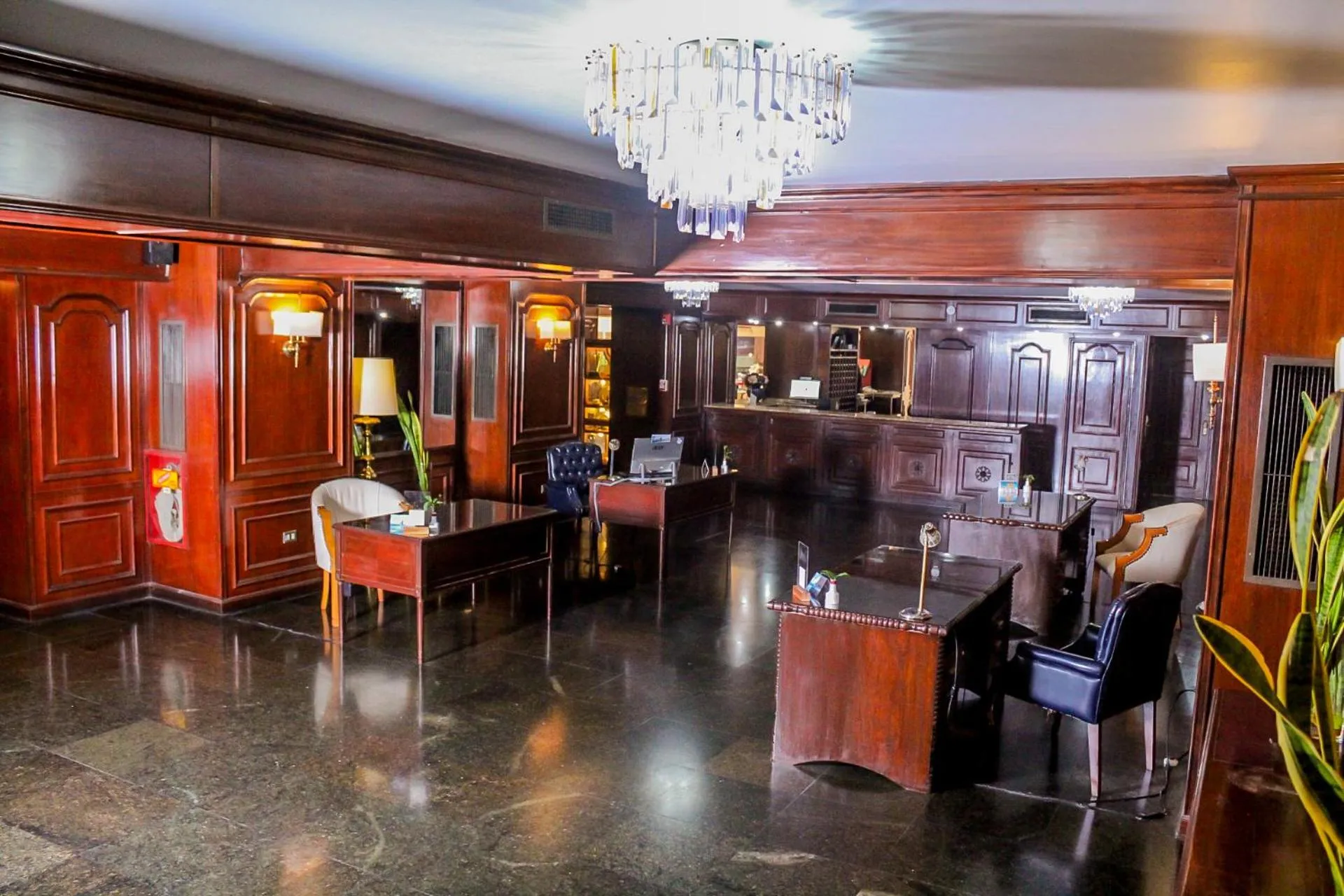 Seating area in Nobile Suites Excelsior Asuncion