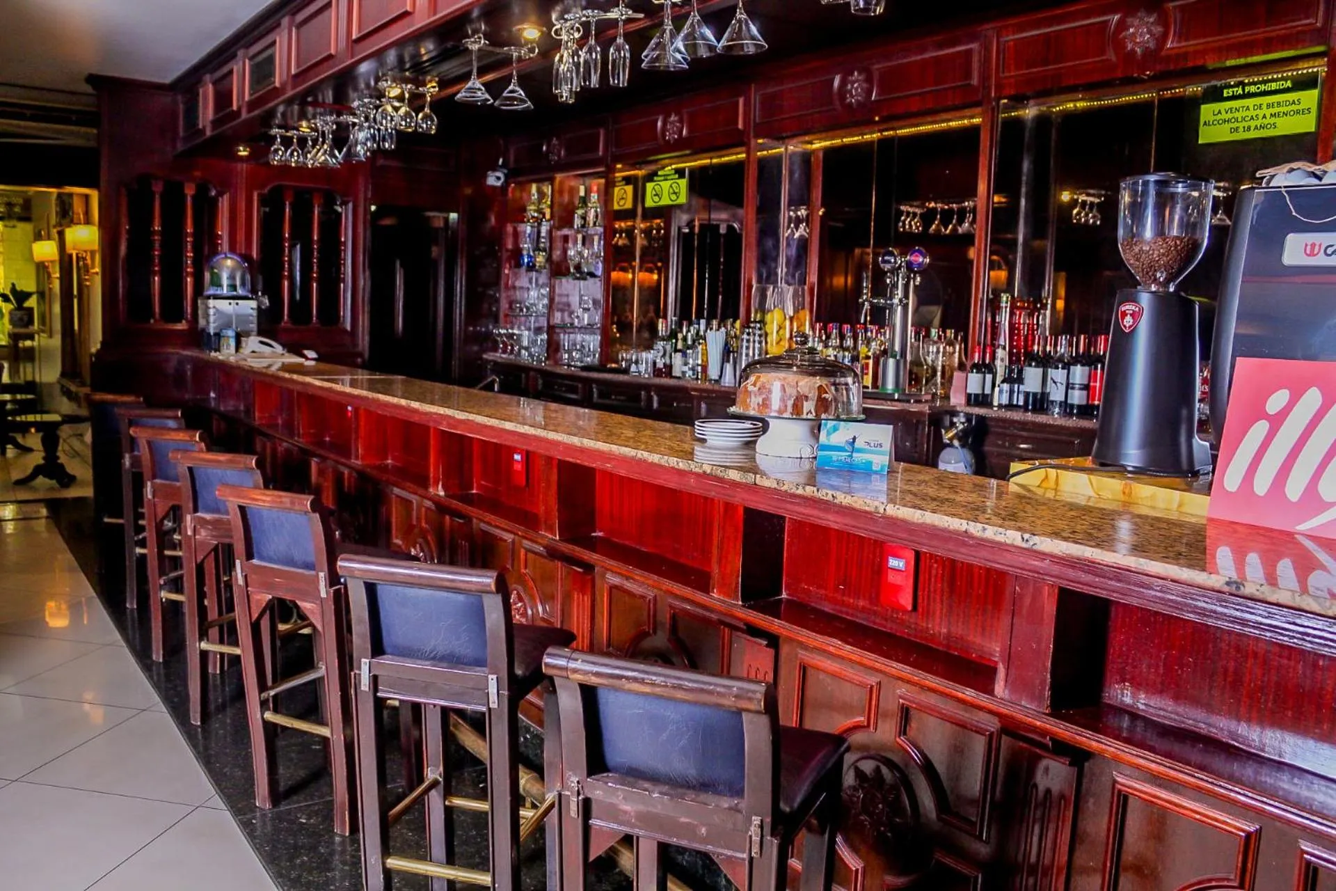 Restaurant/places to eat in Nobile Suites Excelsior Asuncion