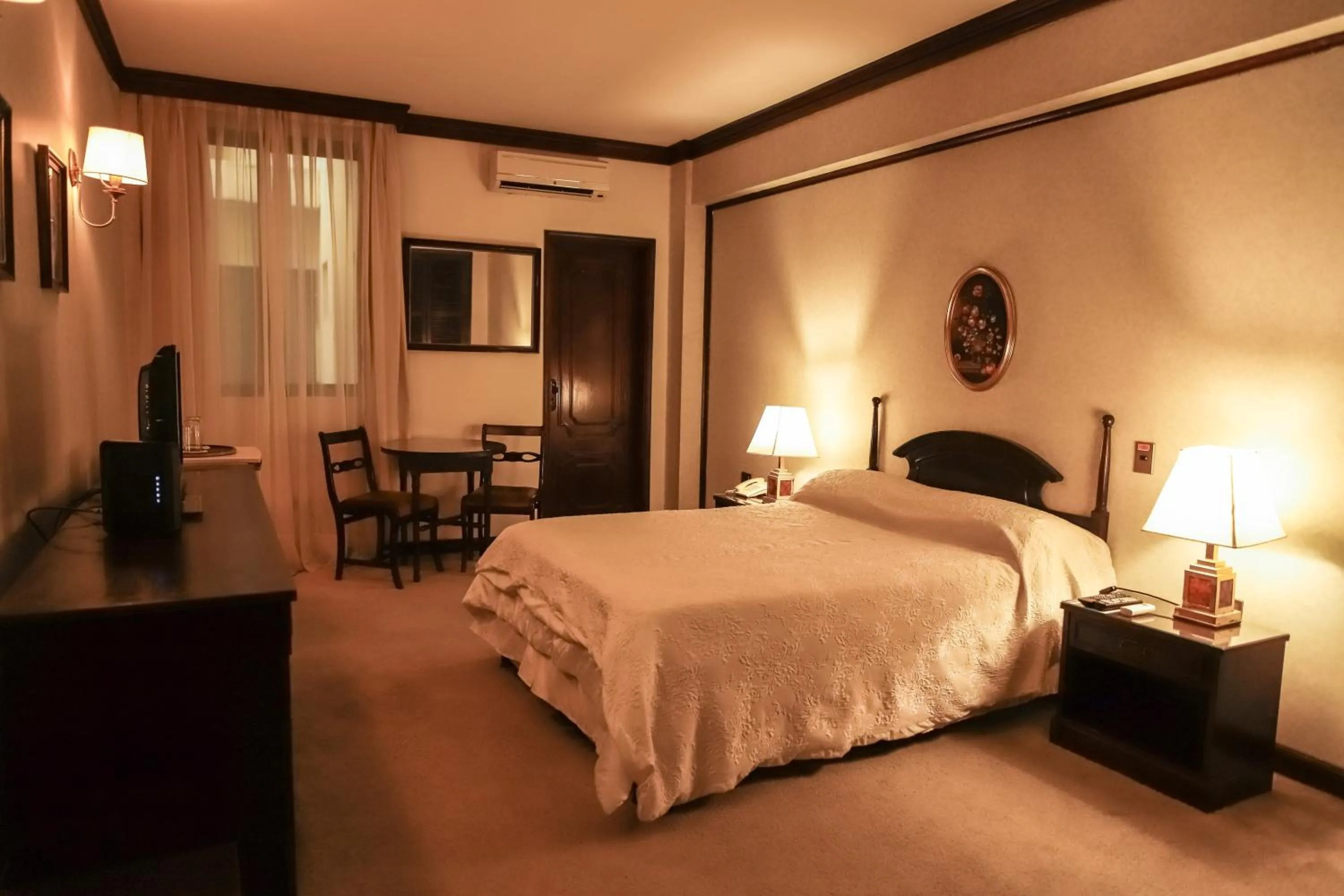 Bedroom, Bed in Nobile Suites Excelsior Asuncion
