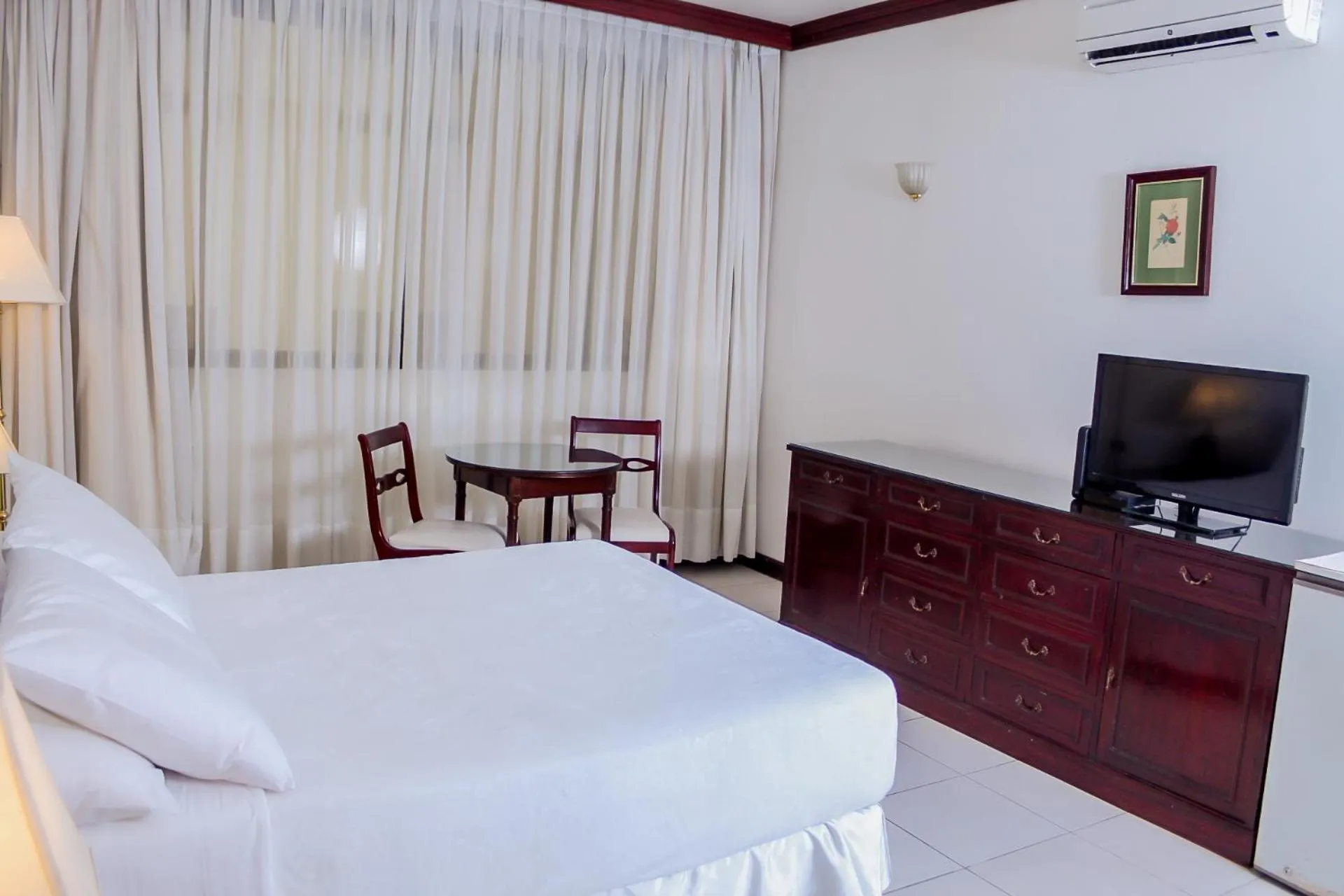 Decorative detail, Bed in Nobile Suites Excelsior Asuncion