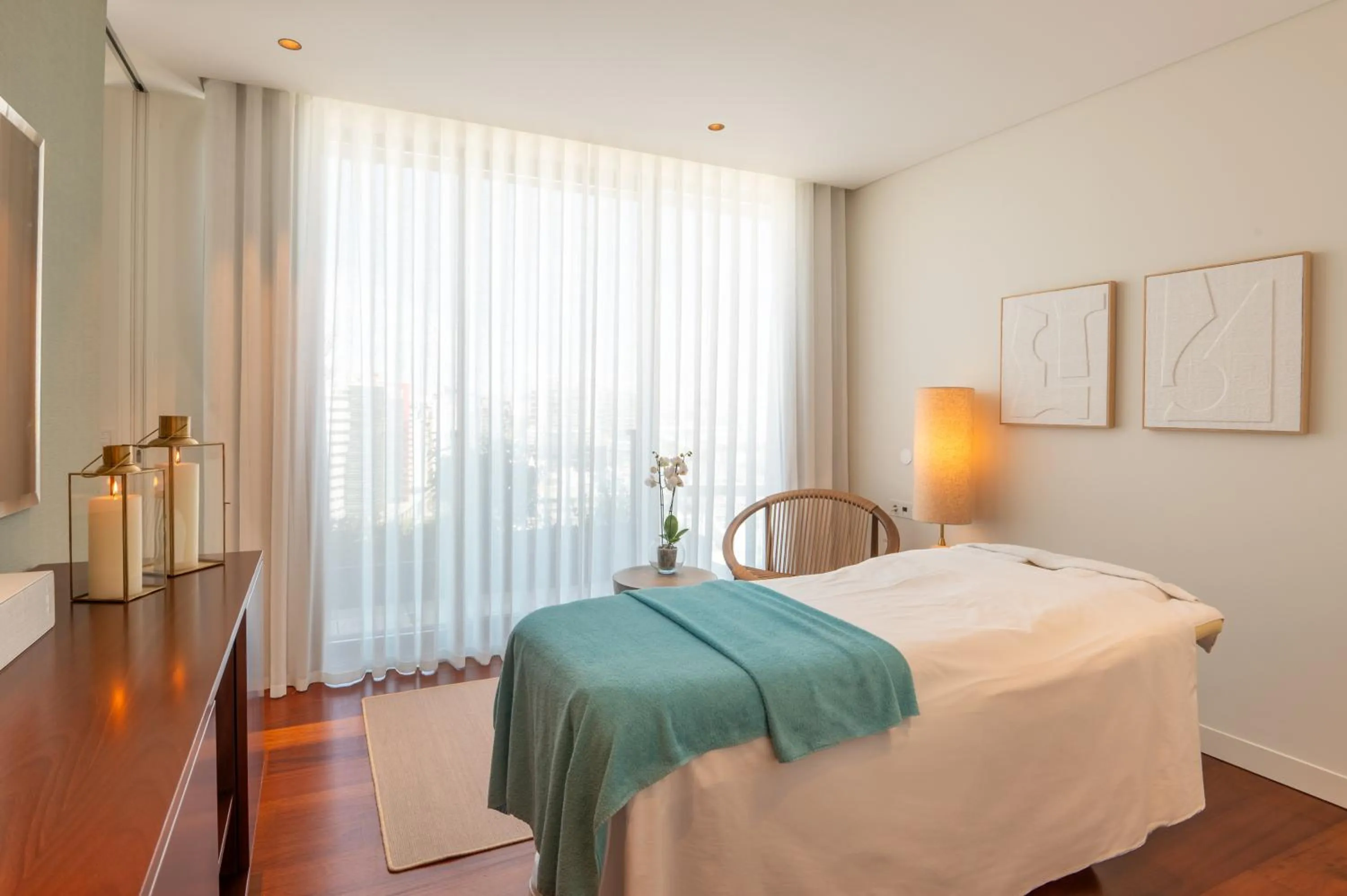 Spa and wellness centre/facilities, Bed in Martinhal Lisbon Oriente