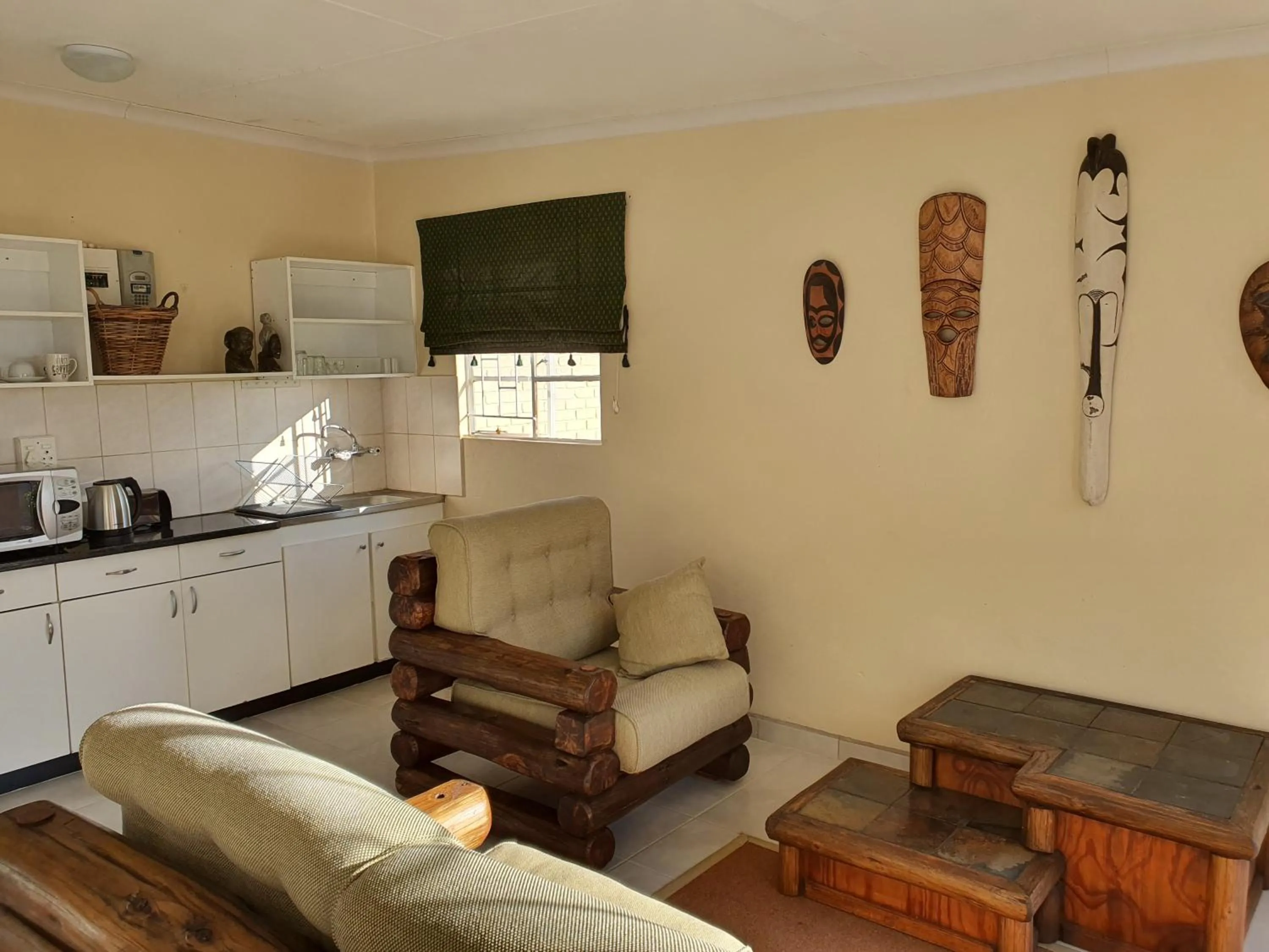 Coffee/tea facilities in KatiKati Eco Lodge